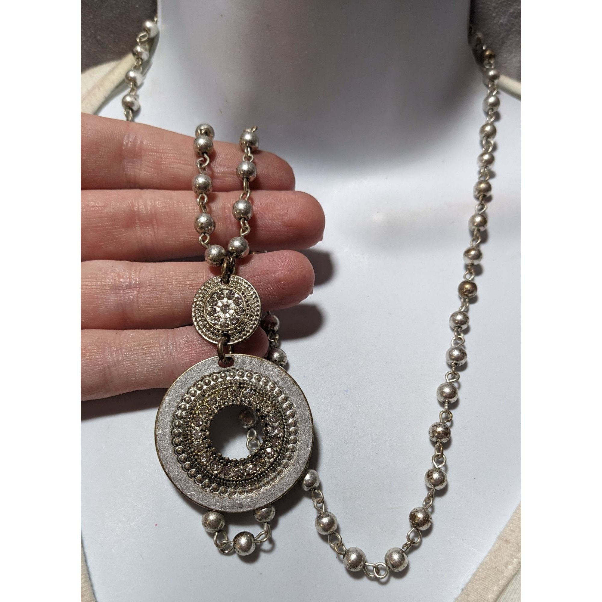 Jessica Simpson Y2K Rhinestone Floral Jessica Simpson Medallion Necklace Size ONE SIZE - 3 Thumbnail