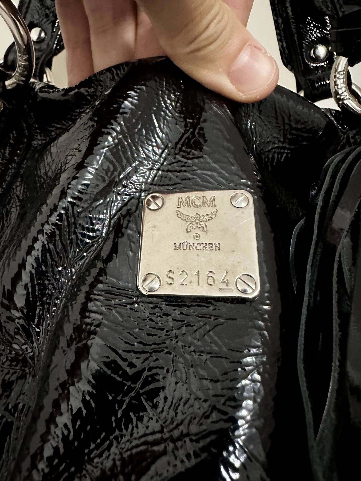 MCM MCM Spellout Logo Patent Leather Black Bag Size ONE SIZE - 7 Thumbnail
