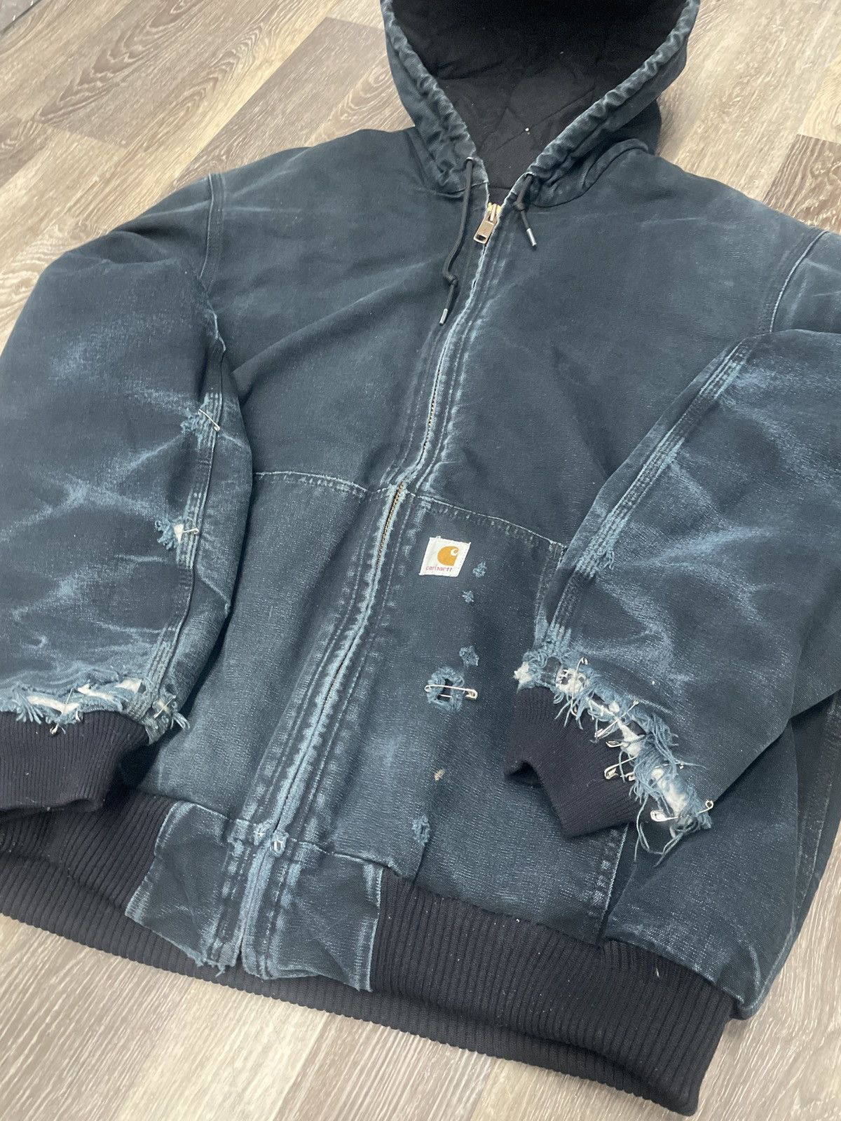 Carhartt Faded and Distressed Carhartt hooded active jacket Size US XL / EU 56 / 4 - 9 Thumbnail