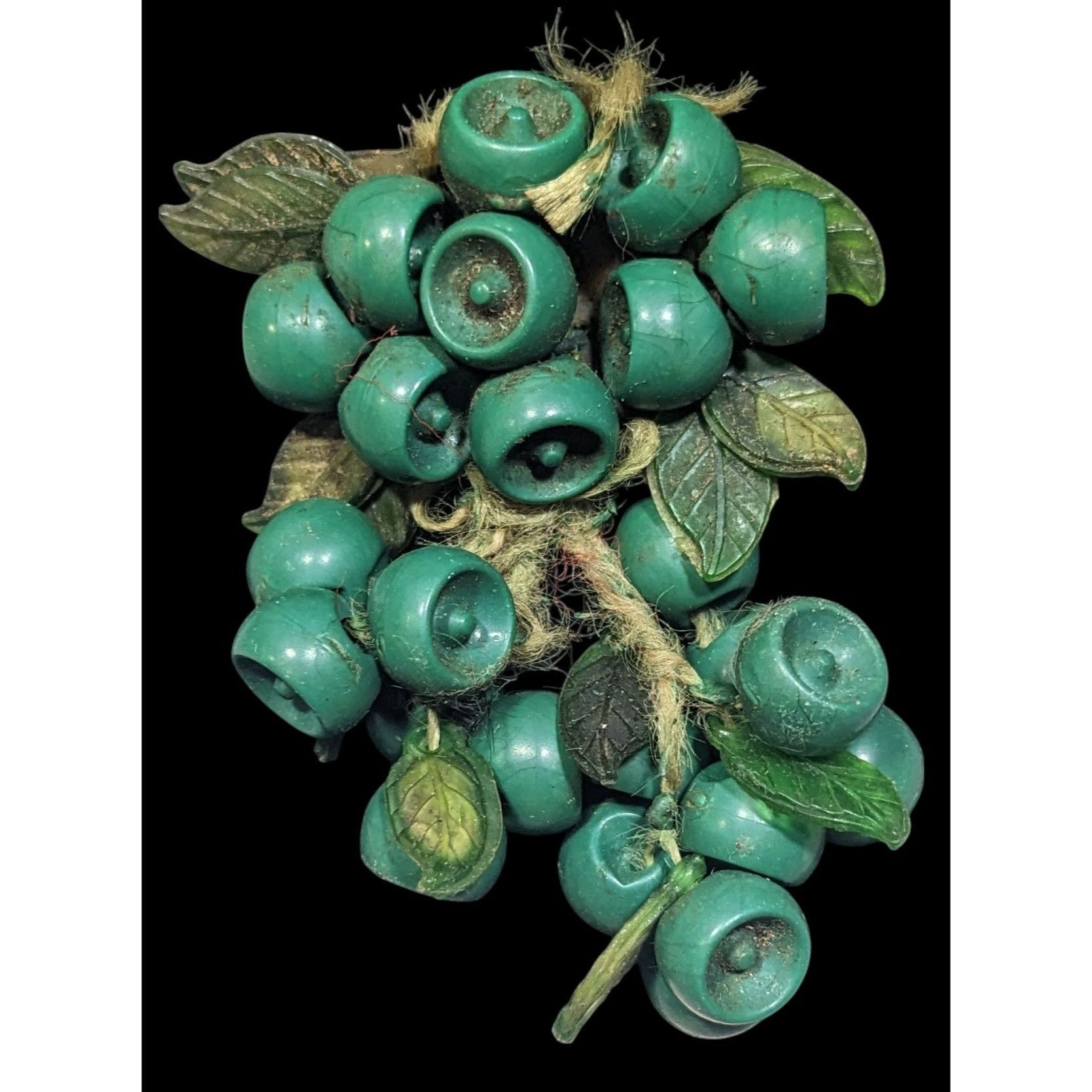 Other Rare Vintage Cottagecore Beaded Cascade Green Grape Vine Bro Size ONE SIZE - 1 Thumbnail