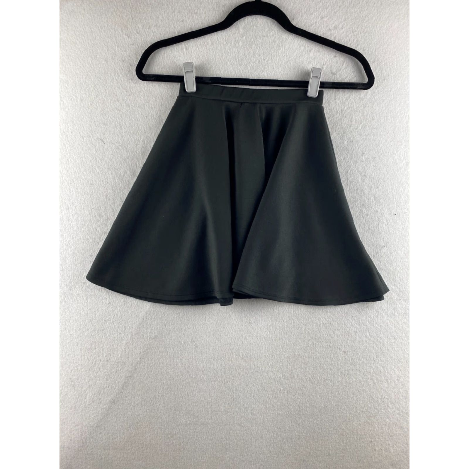 Vintage Made By Johnny Skirt Womens S Black Mini Soft Stretch USA Made Casual Skirt Womens Small S Black Mini Soft Stretch USA Made Casual Size 28" / US 6 / IT 42 - 5 Thumbnail