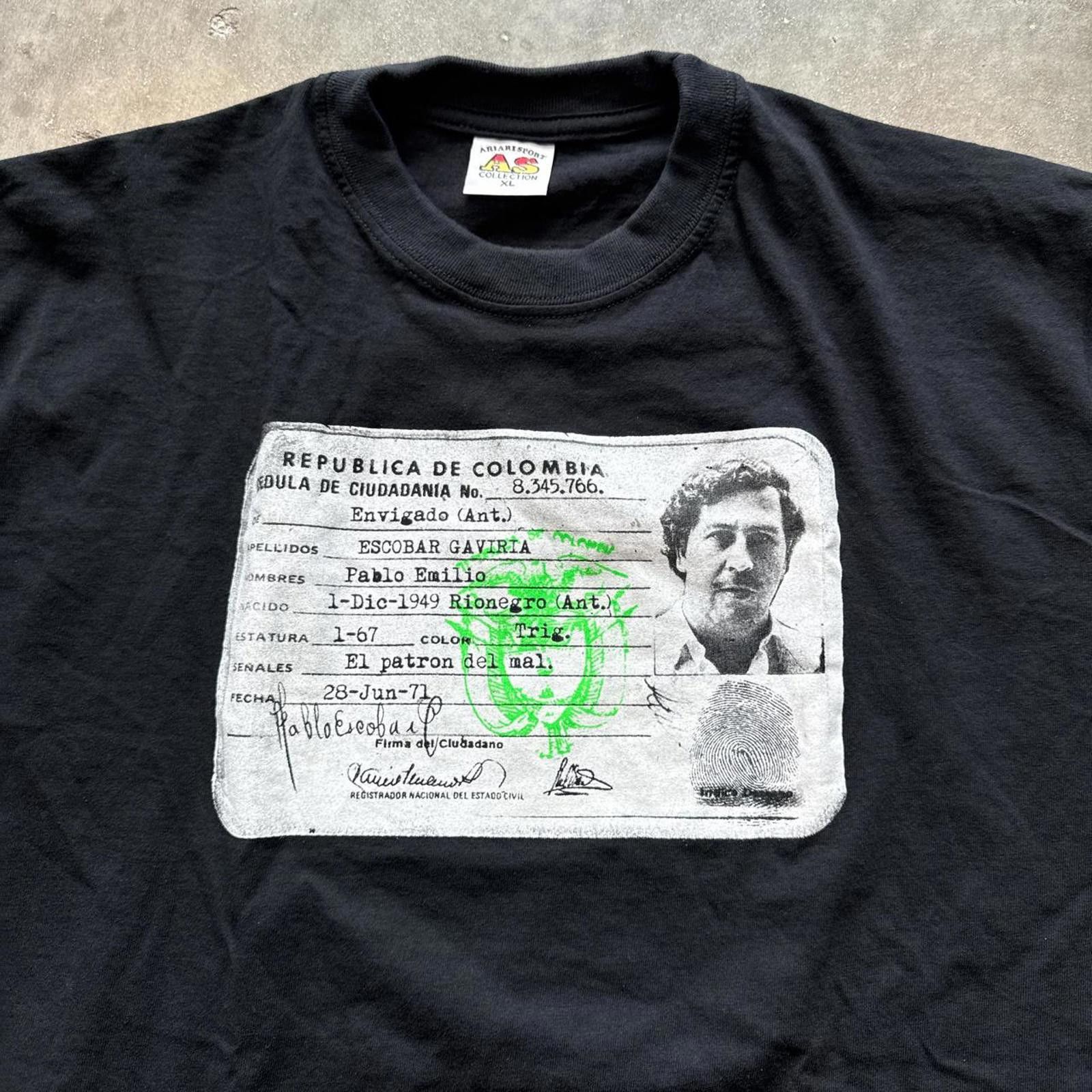 Other Pablo Escobar Gangster "Identification" Y2k Crime T-Shirt Size US XL / EU 56 / 4 - 3 Thumbnail