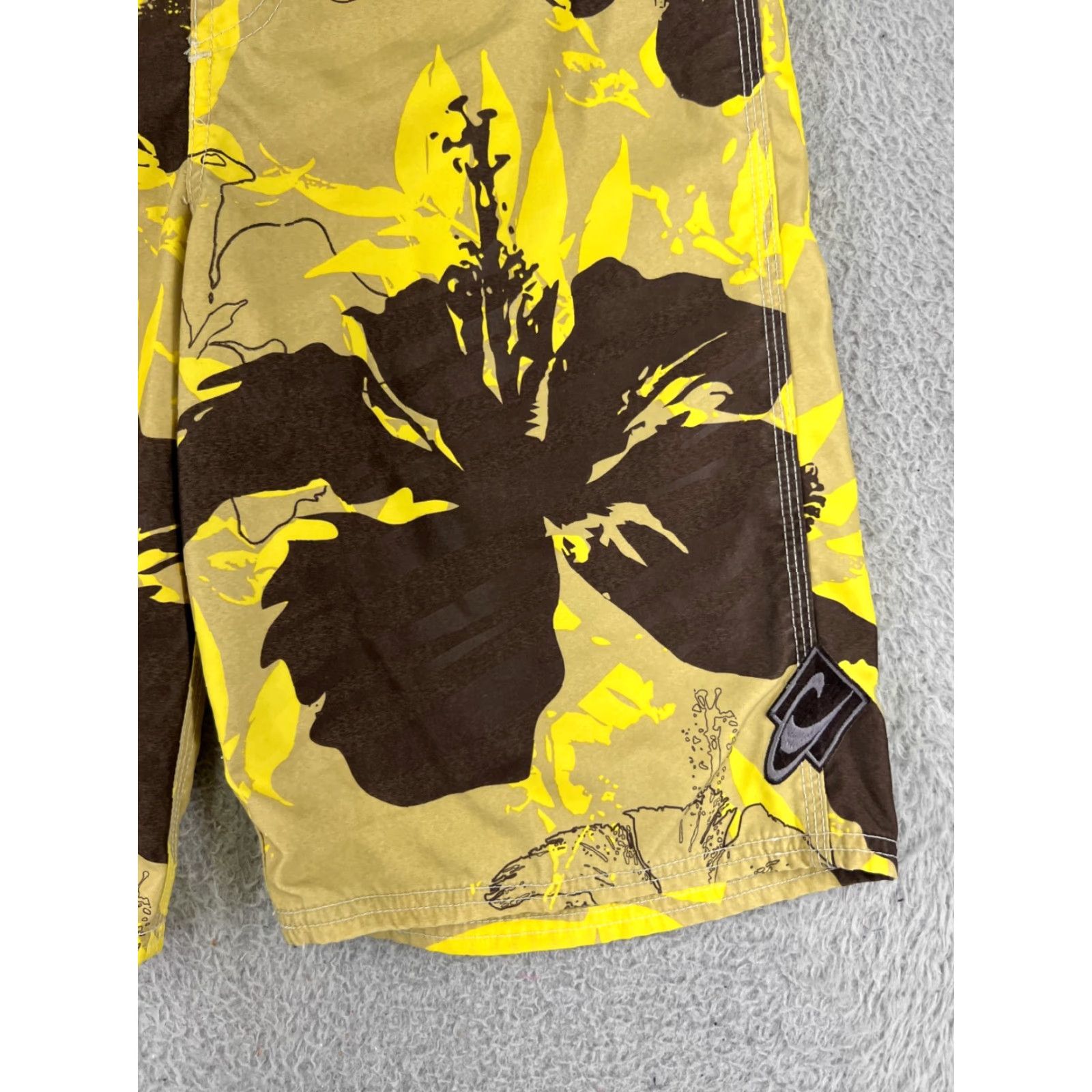O'Neill O'Neill Men’s Board Shorts 29 Beige Yellow Floral Hibiscus Polyester Swimsuit Beach Surf Aloha Pockets Size US 29 - 4 Thumbnail