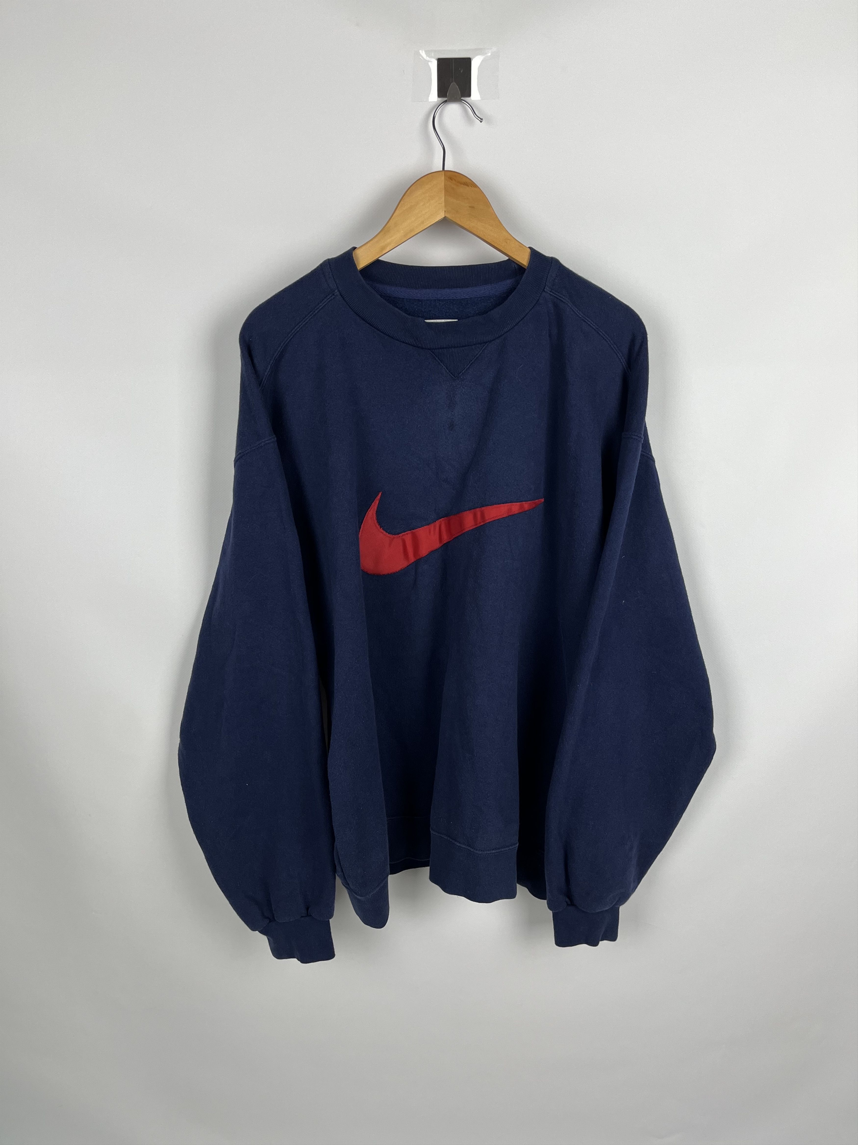 Nike Vintage Nike Big Swoosh 90's Navy Blue Sweatshirt Size XL Size US L / EU 52-54 / 3 - 1 Thumbnail