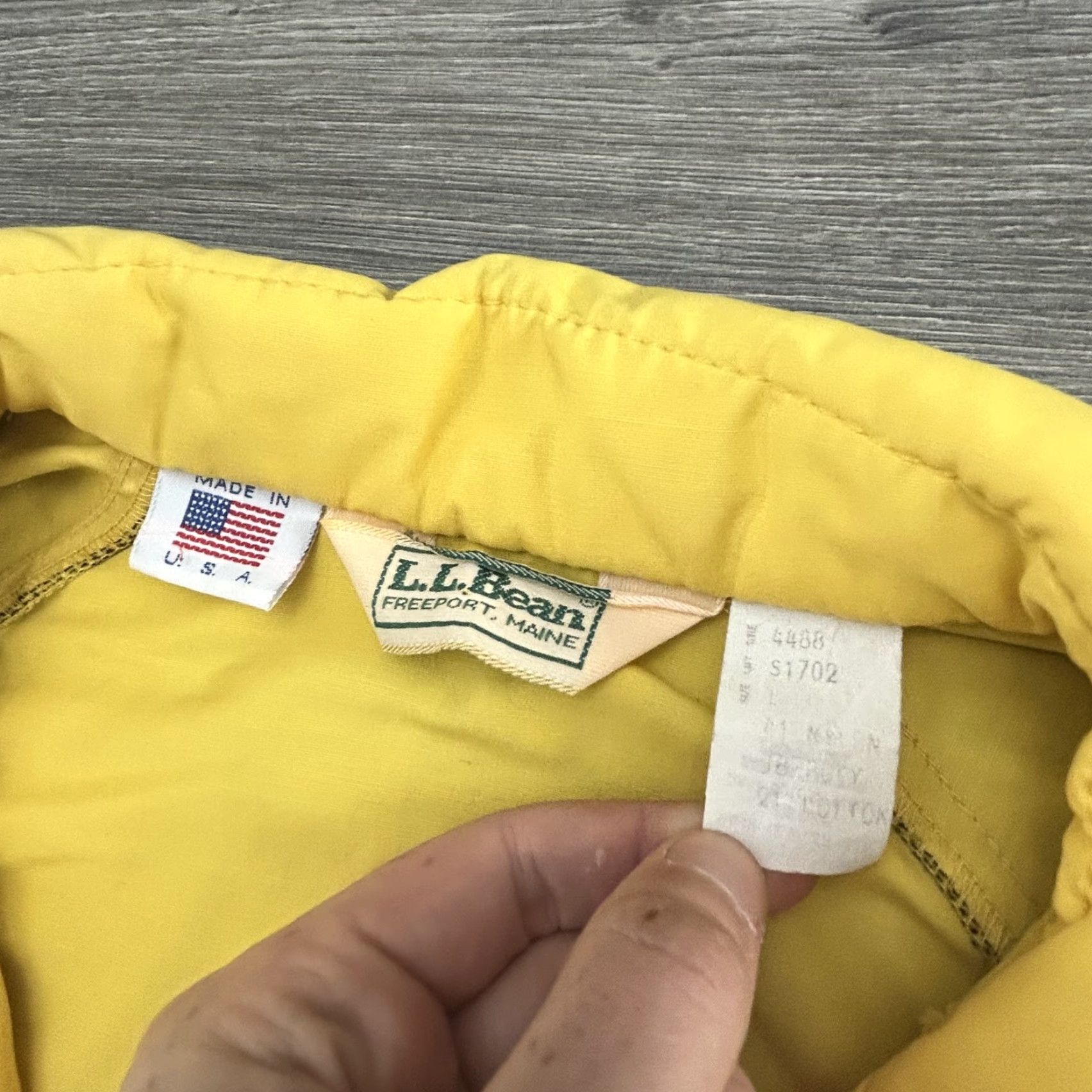 Vintage VINTAGE LL Bean Pullover Jacket Mens Small Yellow 1/4 Zip Wind-Resistant Pockets Outdoors 80s Size US S / EU 44-46 / 1 - 3 Thumbnail