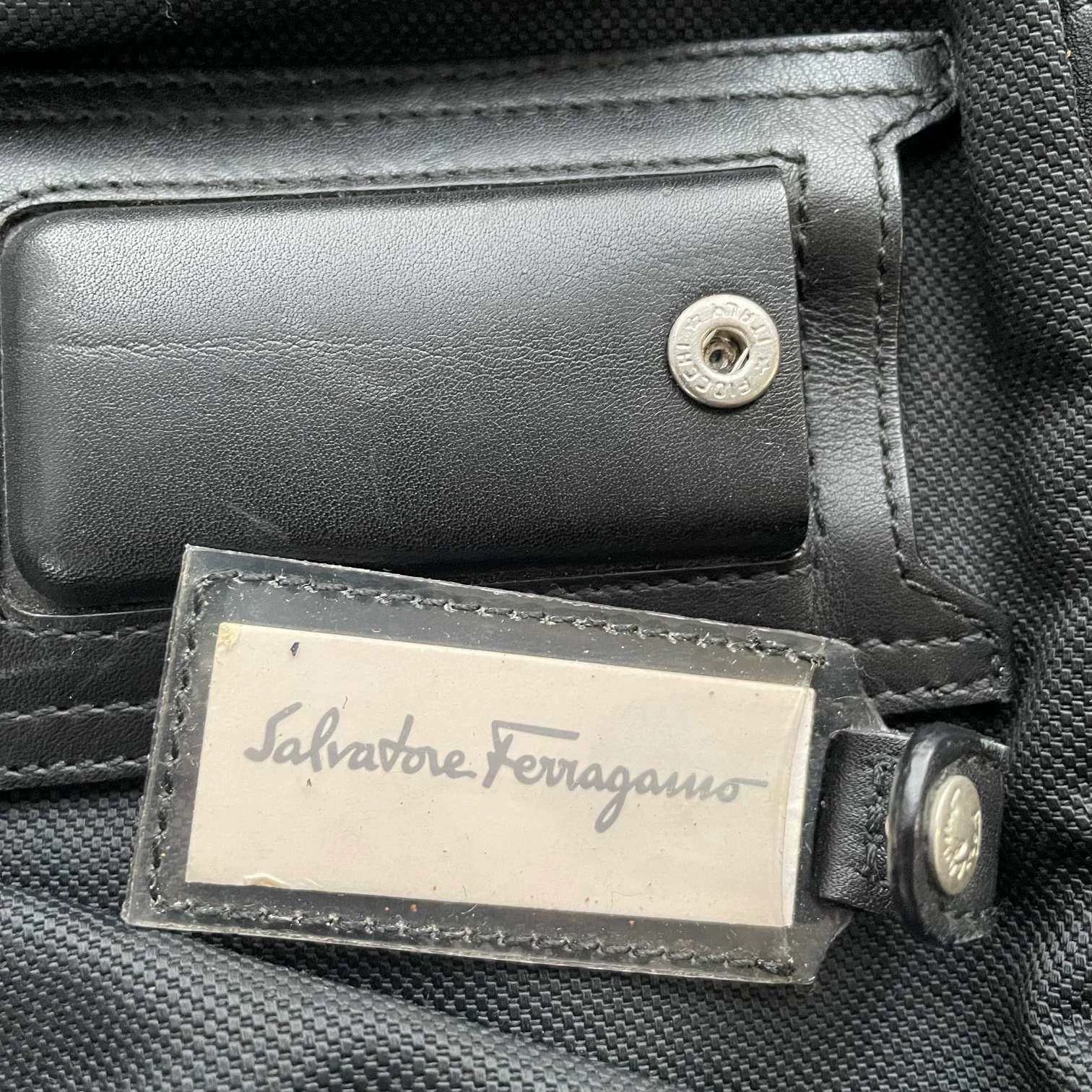 Salvatore Ferragamo Ferragamo 98 New Black Shoulder Bag Size ONE SIZE - 3 Thumbnail