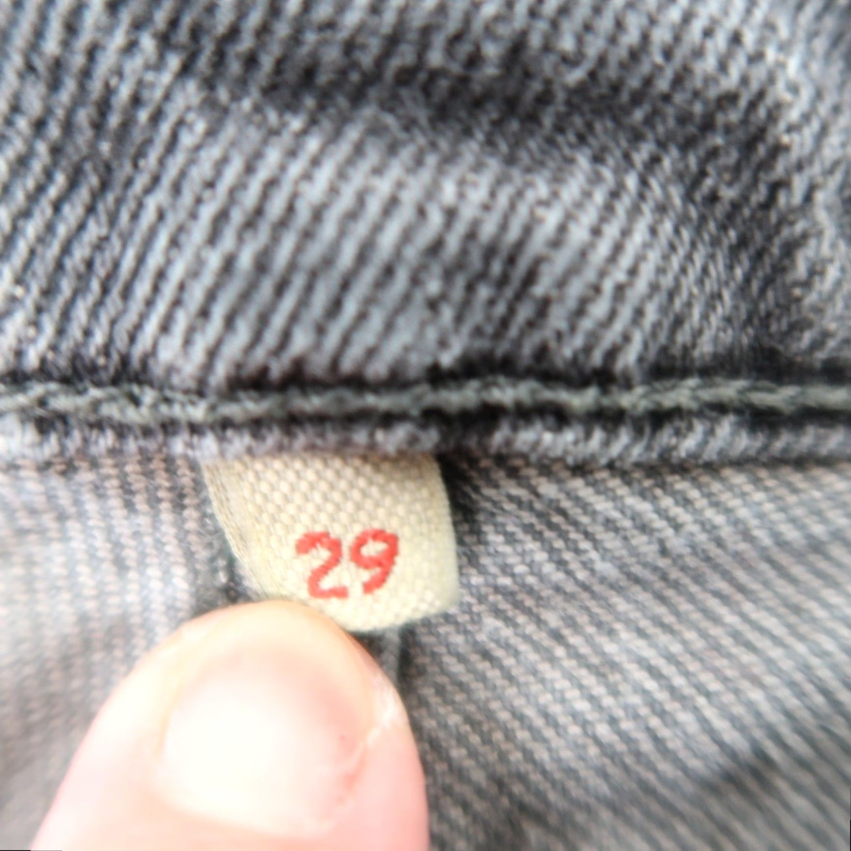 Levi's VINTAGE Levi's faded black high rise button fly denim jean shorts 29 Women High Rise 29 in Regular Cotton Denim Size 29" - 4 Thumbnail