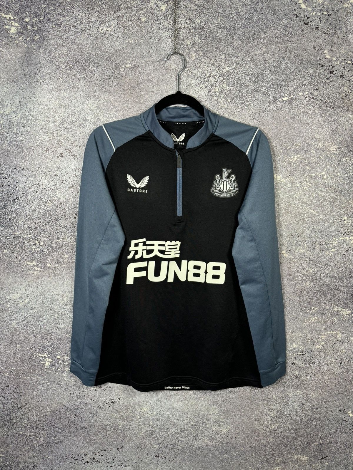 Castore × Vintage Newcastle United 2022/23 Castore Training Zip Sweatshirt Size US S / EU 44-46 / 1 - 1 Thumbnail
