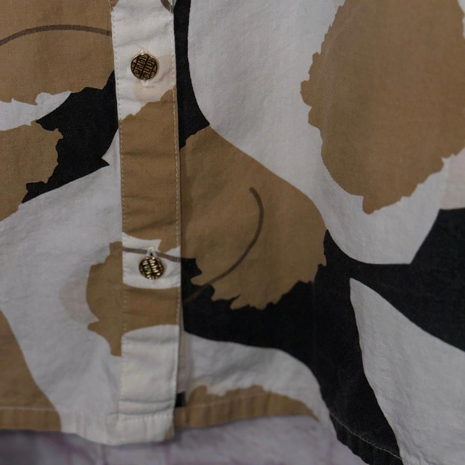 Other Emily McCarthy Floral Button-Up Blouse Size ONE SIZE - 5 Thumbnail