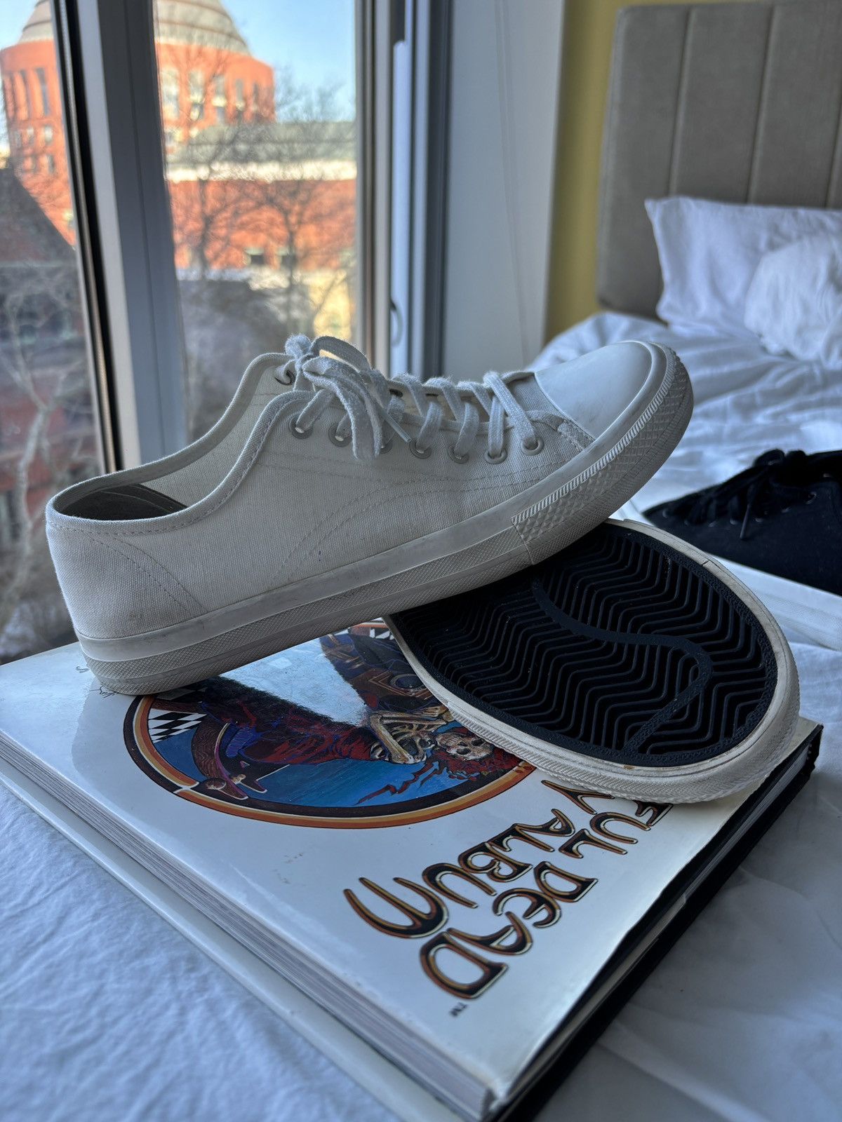 James Perse James Perse Low Top Sneakers Size US 8 / EU 41 - 1 Thumbnail