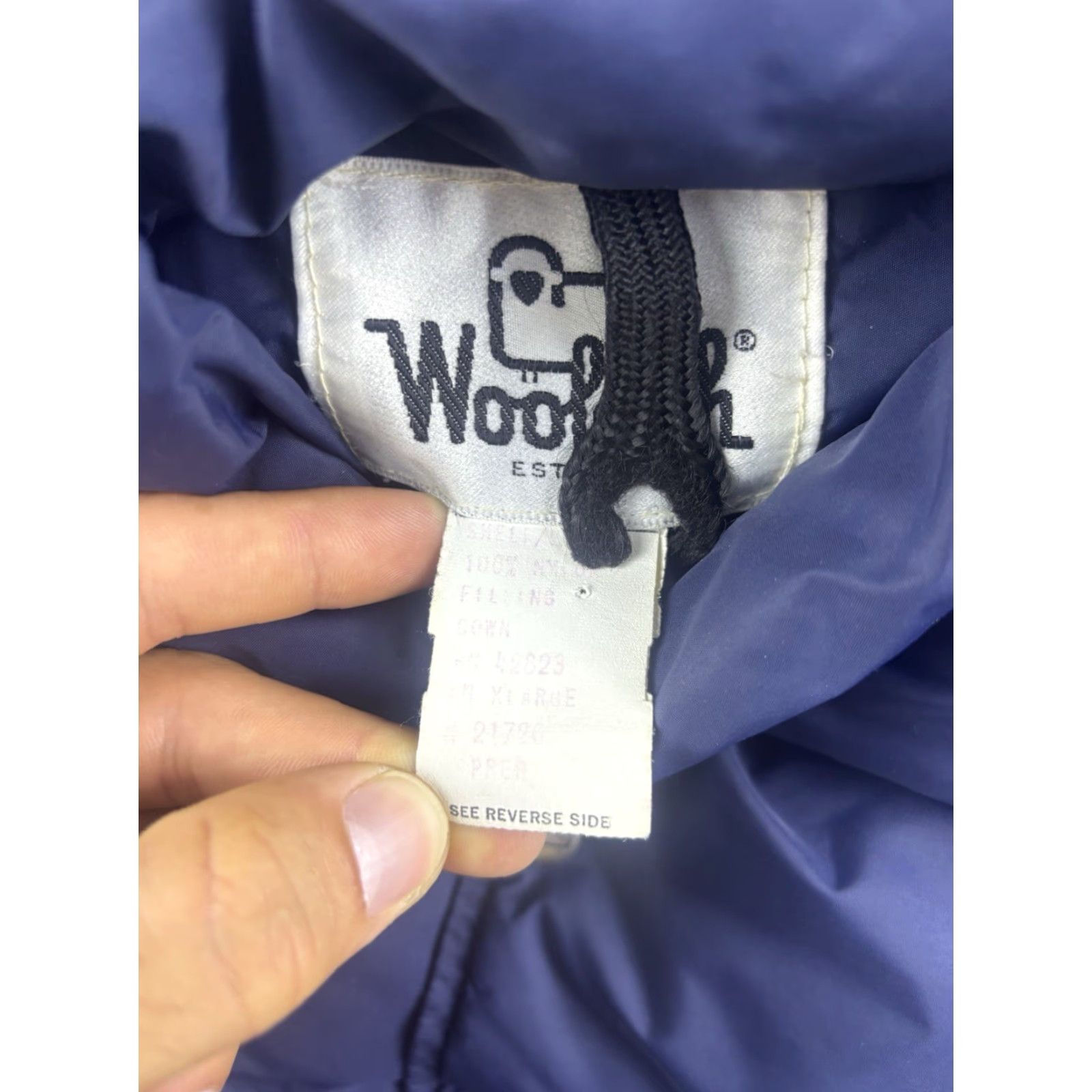 Vintage VINTAGE Woolrich Vest Men’s S Blue Down 90s Hiking Nylon Button Snap Short Puffer Jacket Base Title Size US S / EU 44-46 / 1 - 4 Thumbnail