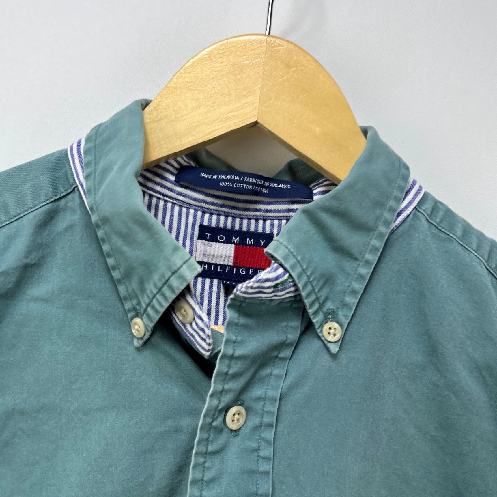 Tommy Hilfiger VINTAGE Tommy Hilfiger Crest Button-Up Long Sleeve Shirt M Green Mens 90s Size US M / EU 48-50 / 2 - 4 Thumbnail