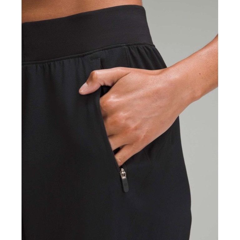 Lululemon Lululemon License to Train High-Rise Pant Size 4 inseam 28” Size 27" / US 4 / IT 40 - 5 Thumbnail