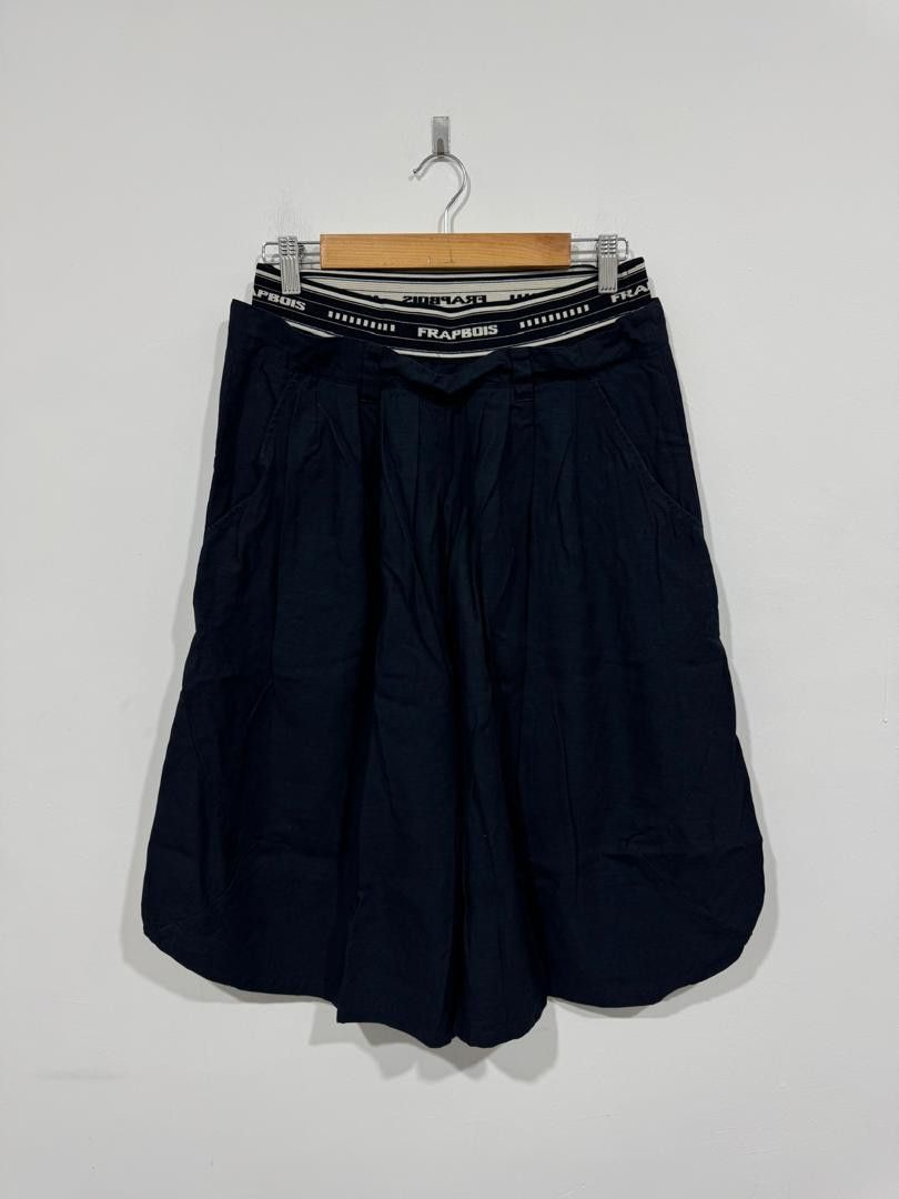 Frapbois Frapbois Issey Miyake Shorts Size US 32 / EU 48 - 1 Thumbnail