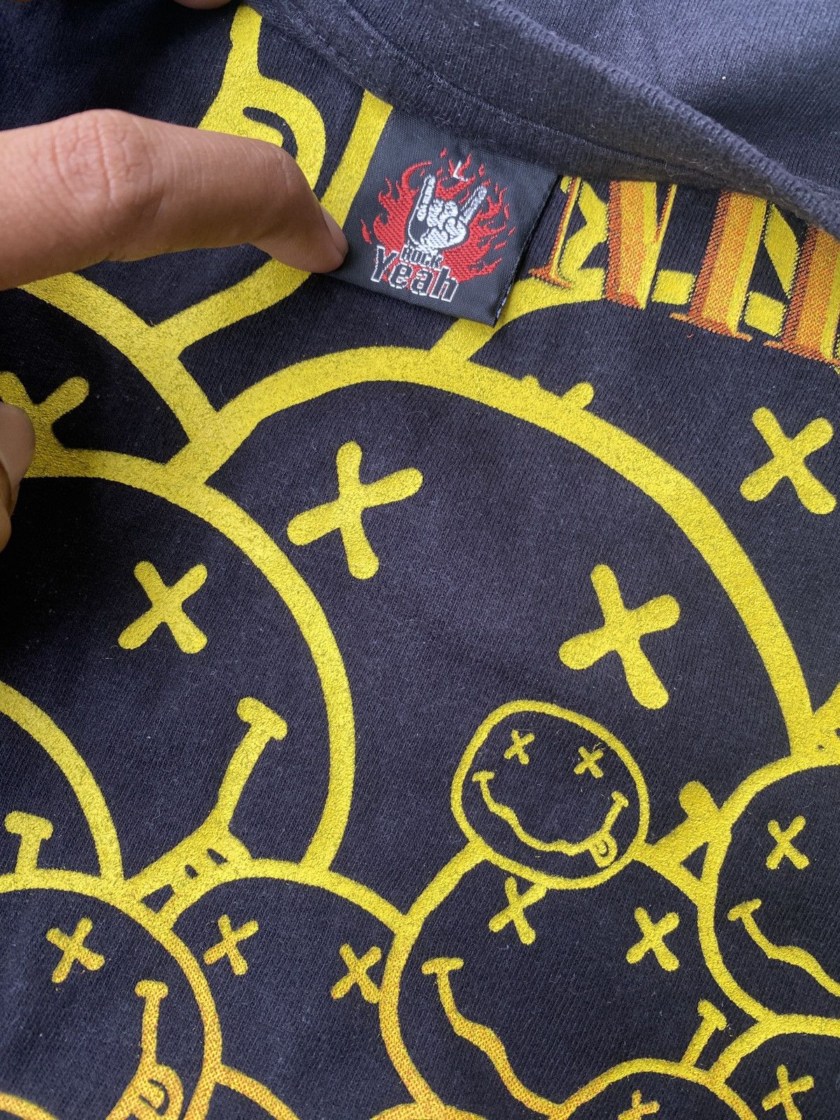 Band Tees NIRVANA “Smiley Overload ” Double-Sided Tee (2000s) Size US L / EU 52-54 / 3 - 4 Thumbnail