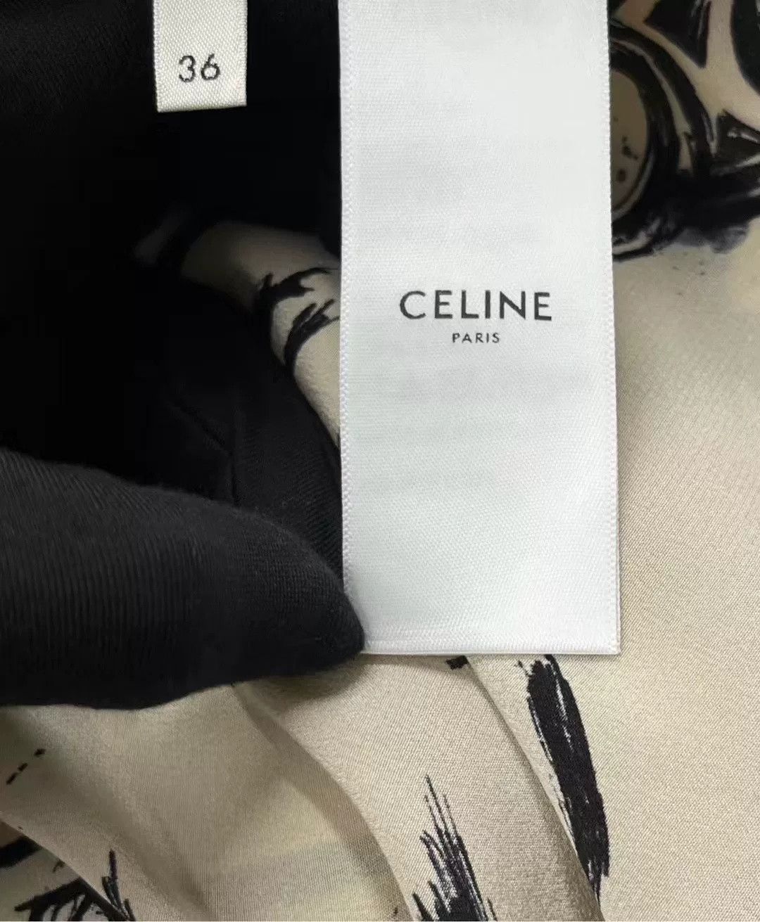 Celine Celine Graffiti Triomphe Logo Silk Shorts Size US S / EU 44-46 / 1 - 4 Thumbnail