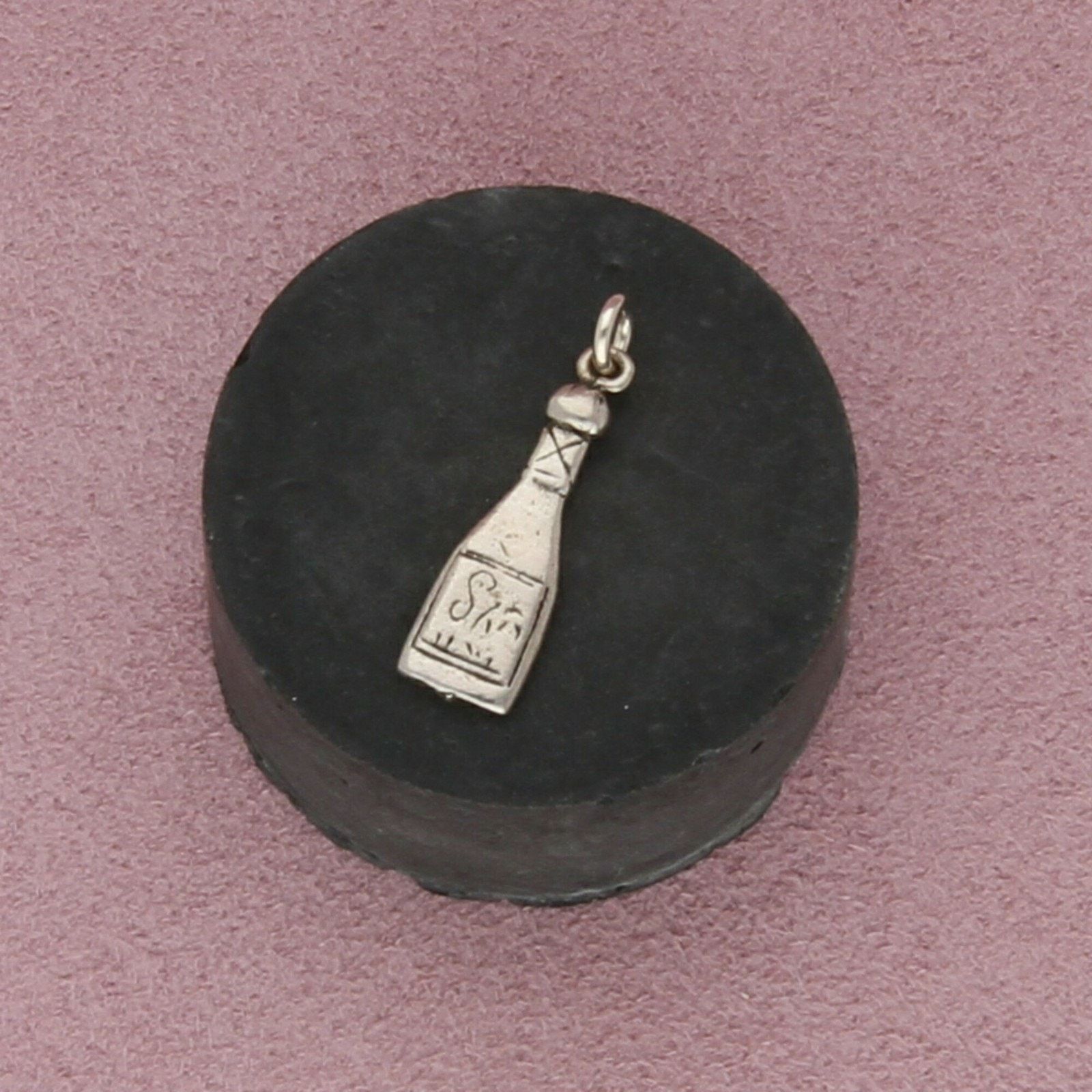 Sterling Silver sterling silver vintage bottle of wine charm pendant Size ONE SIZE - 1 Thumbnail