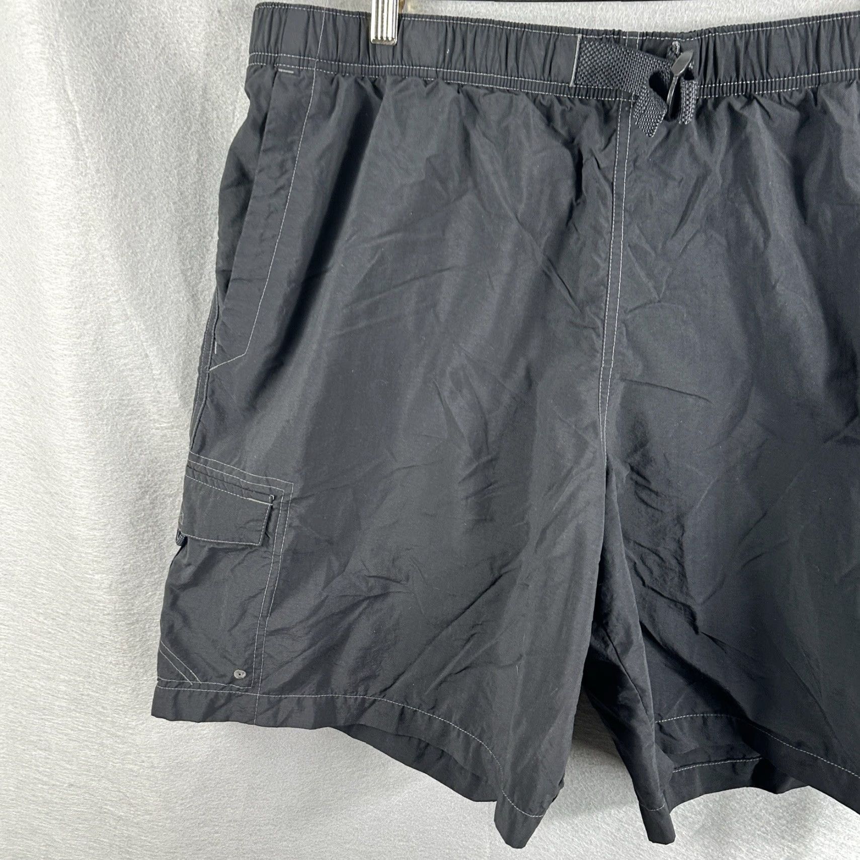 Vintage Columbia Mens XL Shorts Pull On Outdoor Cargo Pocket Black Lightweight Polyester Inseam 9in Classic Fit Size US 36 / EU 52 - 2 Thumbnail