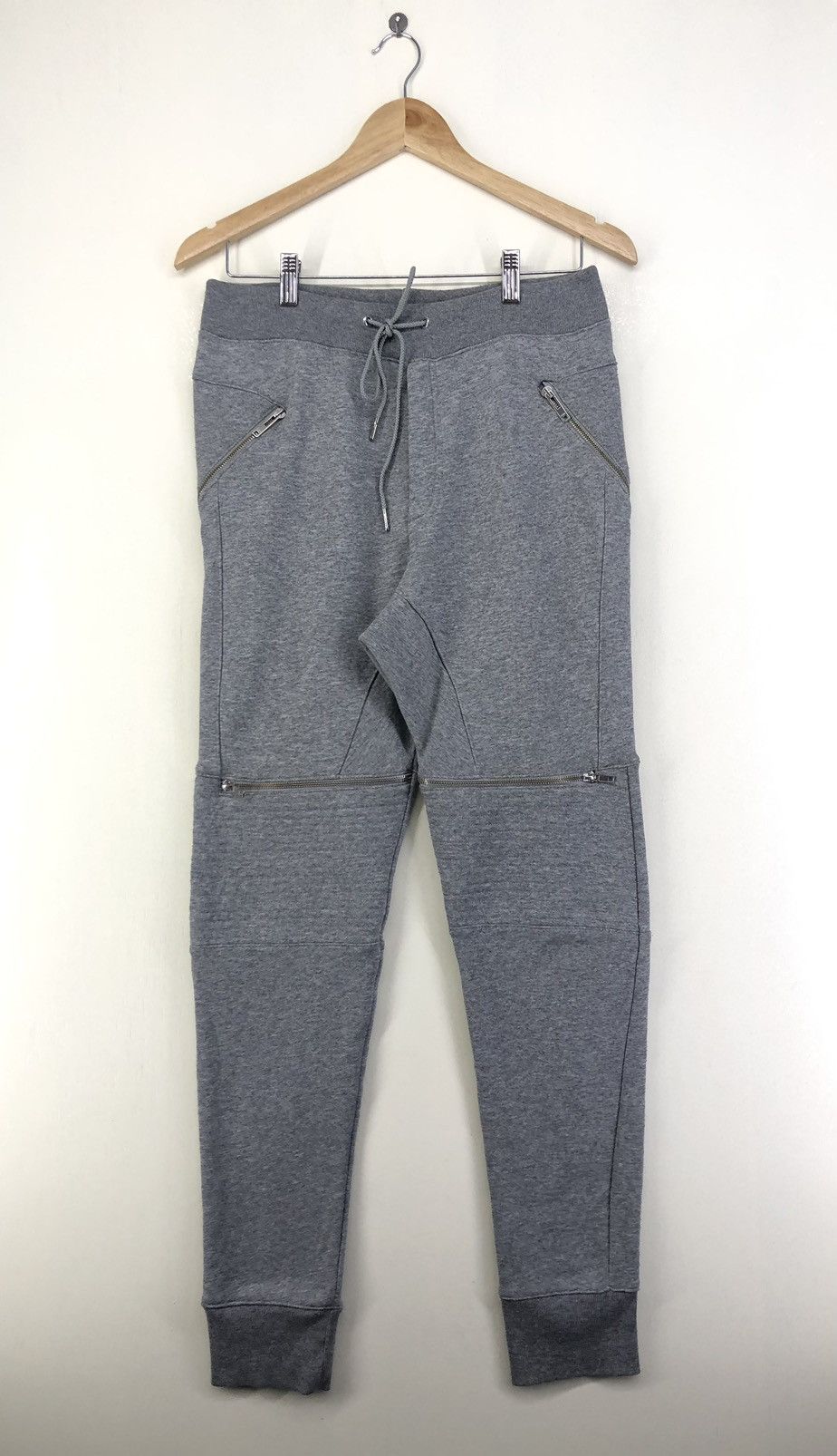 image of Archival Clothing x Zara Man Zipper Pocket Joggerpants in Grey, Men's (Size 29)