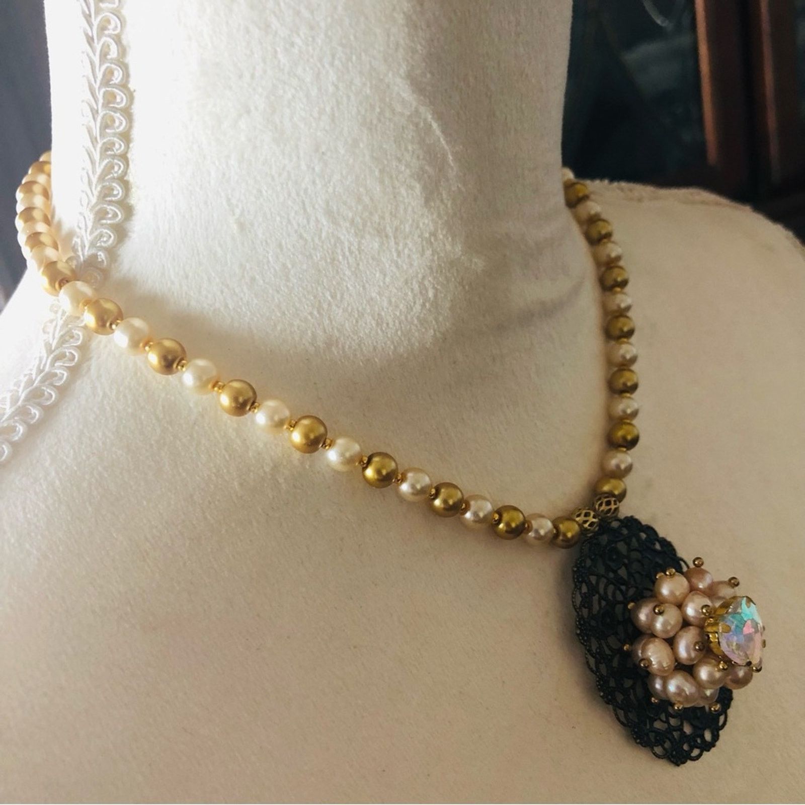Handmade Handcrafted repurpose pearl cluster filigree Pearl necklace Size ONE SIZE - 4 Thumbnail
