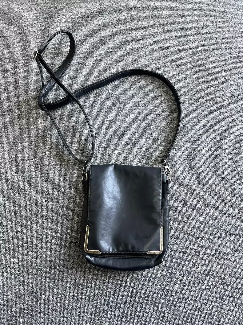 Jean Paul Gaultier Jean Paul GAULTIER Calfskin messenger bag 2504-Nextarrow Size ONE SIZE - 6 Thumbnail