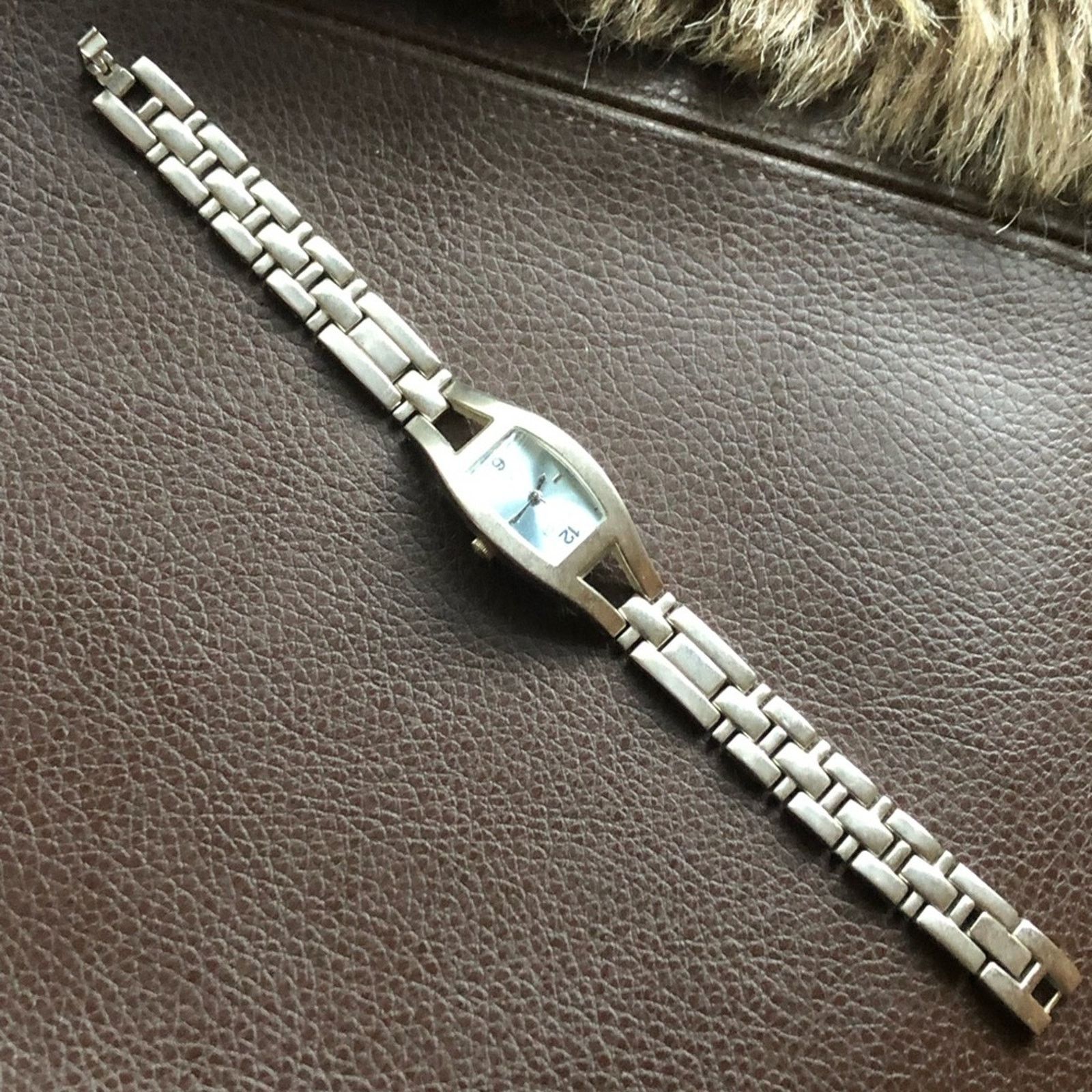 Other Ladies Studio1 silver tone bracelet style watch Size ONE SIZE - 4 Thumbnail