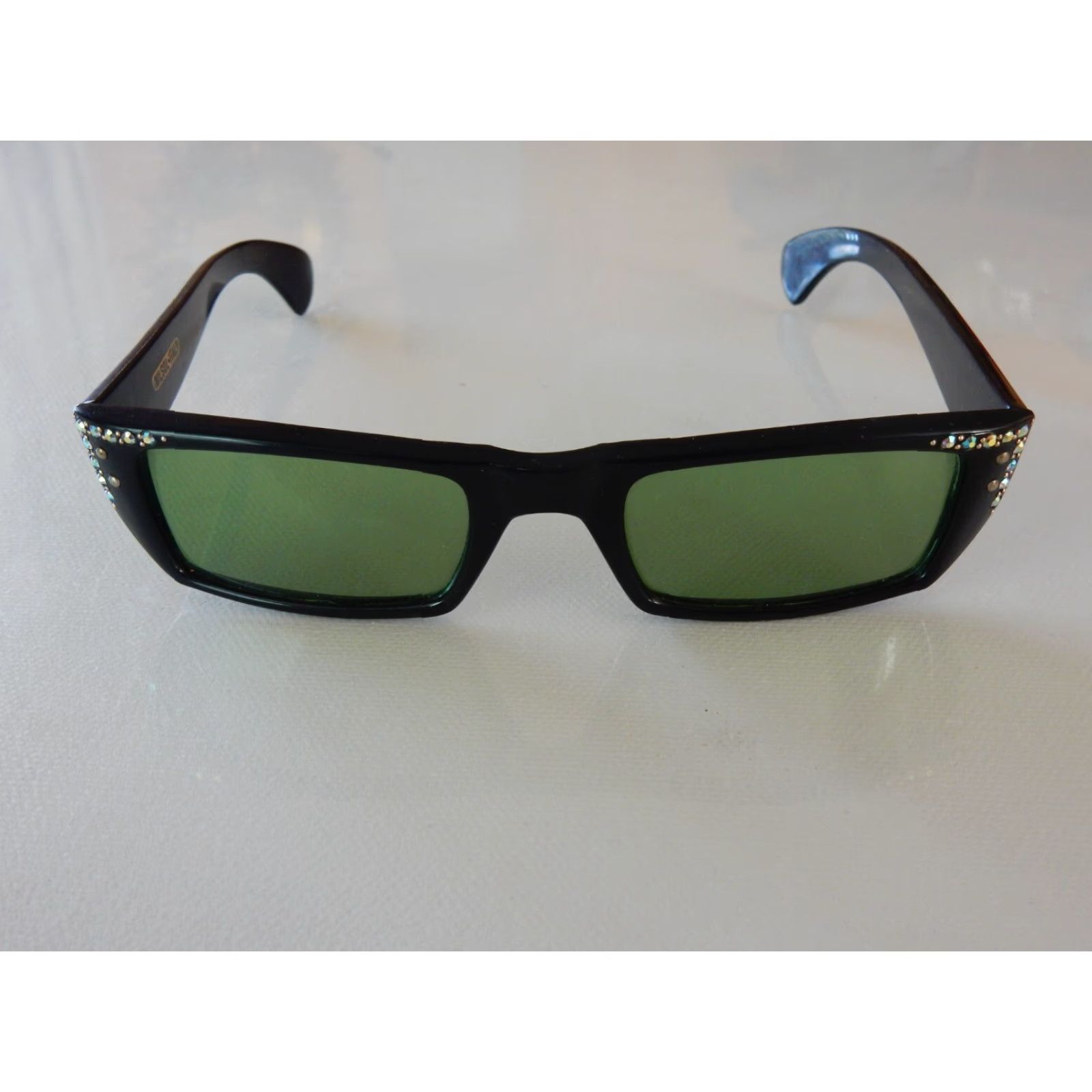 Vintage VINTAGE Milsol Sunglasses Women Adult Black Green Crystals Italy Size ONE SIZE - 2 Thumbnail