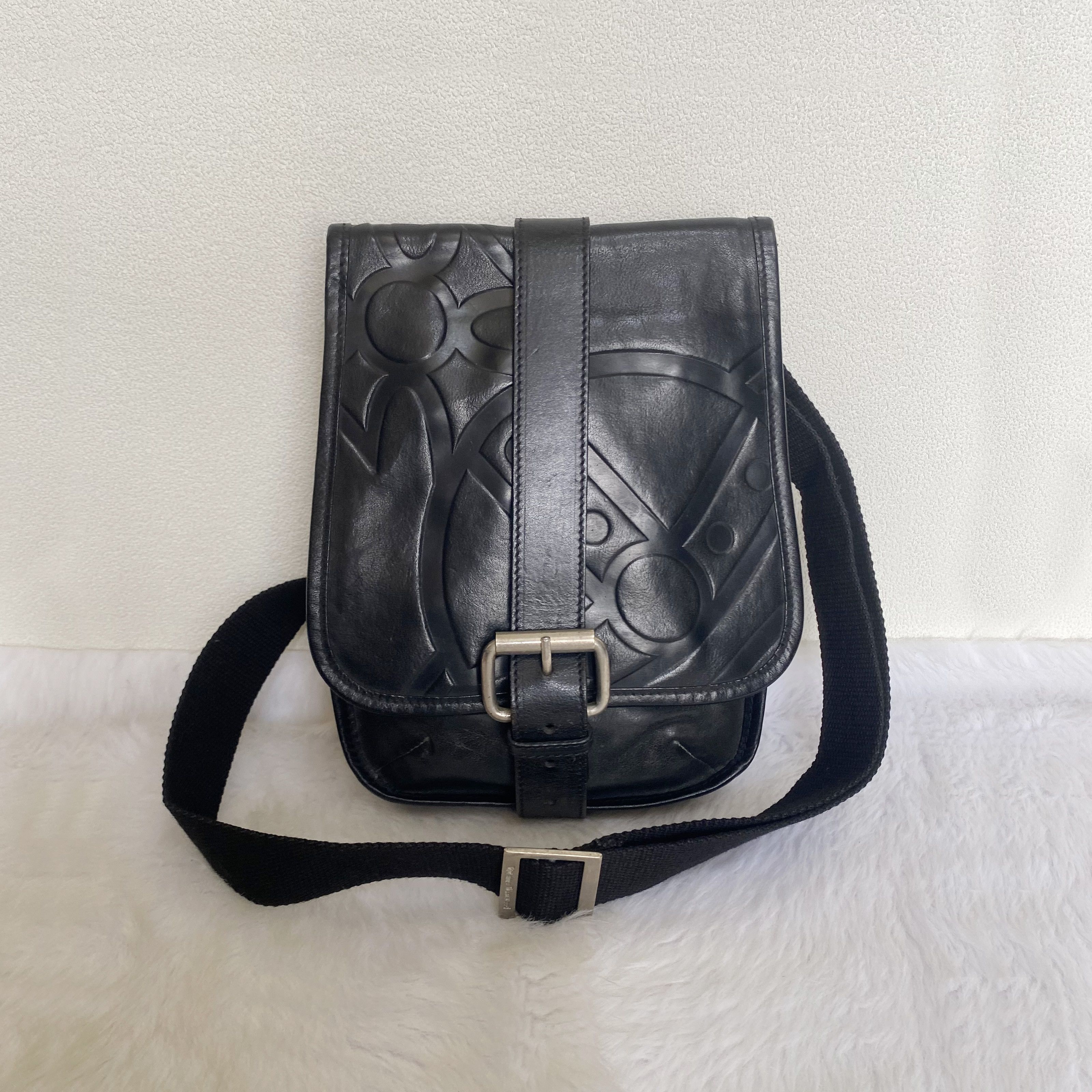 Vivienne Westwood Sacoche Black Orb Logo Embossed Leather Crossbody Bag Size ONE SIZE - 1 Thumbnail