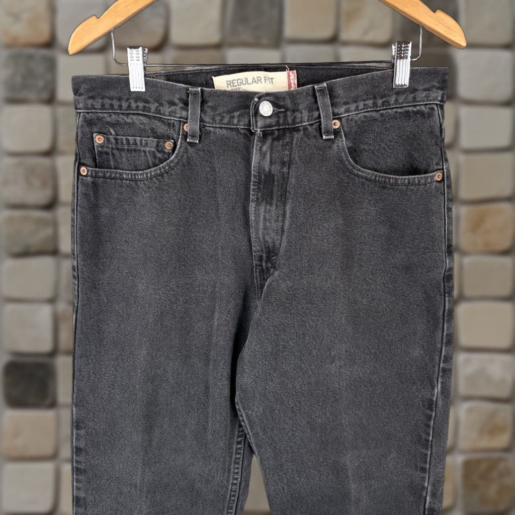 Levi's VINTAGE Levi's 505 Jeans Mens 33 Regular 30in Black Denim Straight Leg Distressed Pockets 5-Pocket Logo 90s Grunge USA Mens Size US 33 - 1 Thumbnail