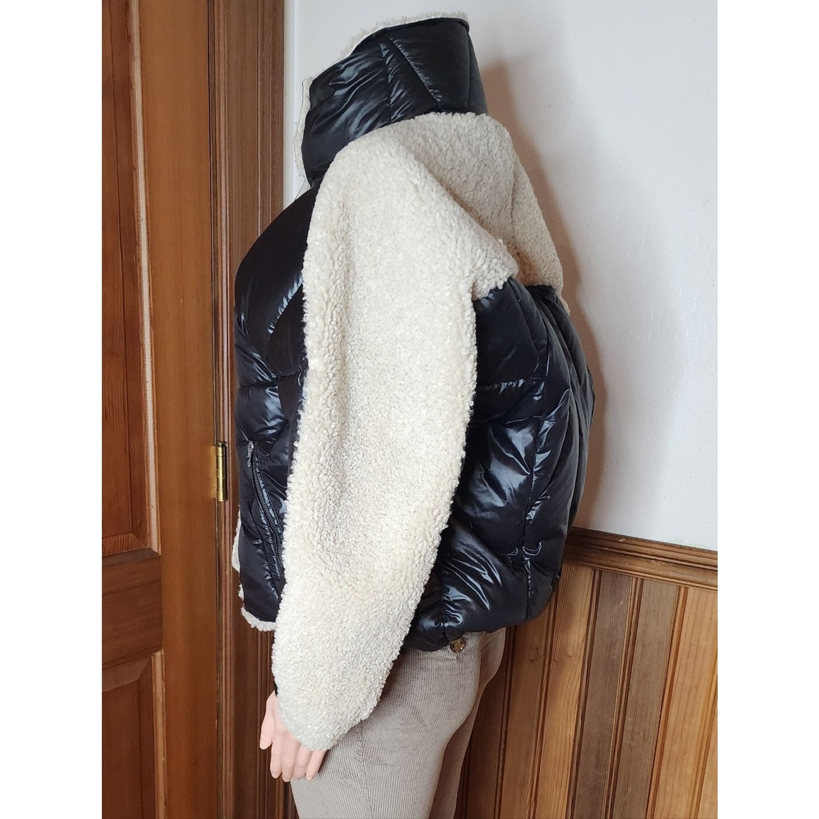 Heartloom NWT Heartloom Solas Black Puffer Jacket Sherpa Collar Medium Size M / US 6-8 / IT 42-44 - 5 Thumbnail