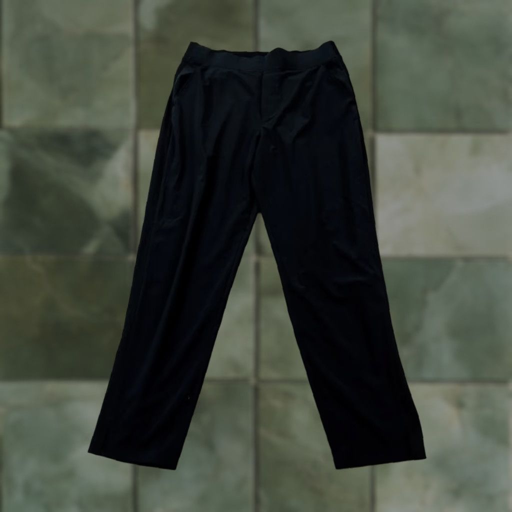 Athleta Athleta Women's Black Elastic Waist Straight Leg Sweatpants Size 8 Size 30" / US 8 / IT 44 - 1 Thumbnail