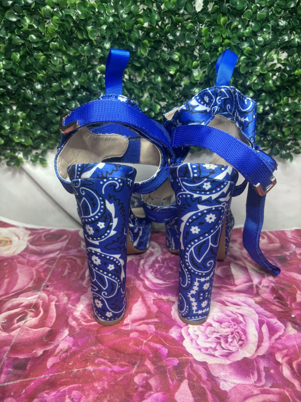 Other Blue bandana chunky heels Size US 9 / IT 39 - 6 Thumbnail