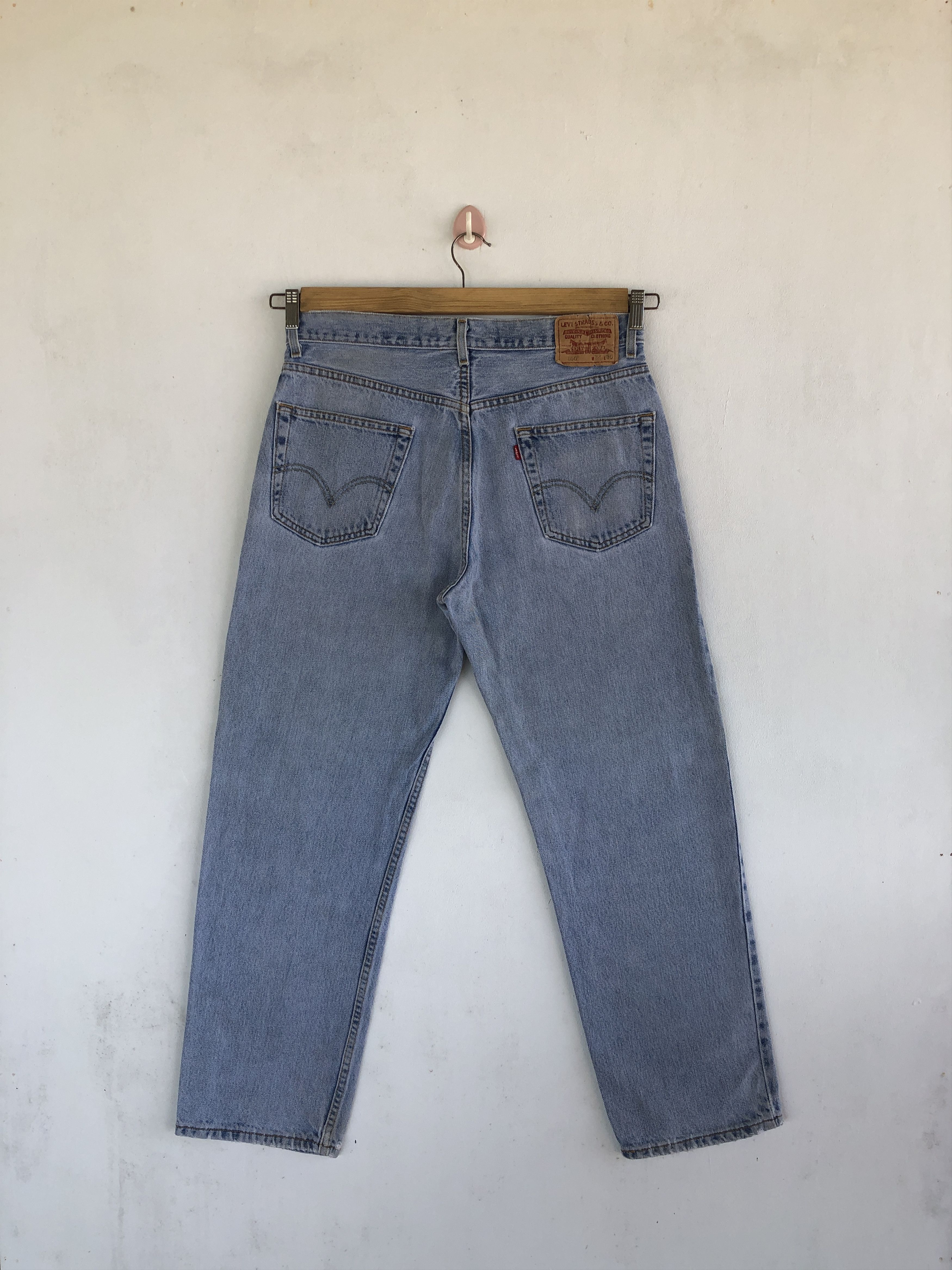 Levi's Vintage Levis 550 Sunfaded Jeans Light Wash Distressed Denim Size US 32 / EU 48 - 2 Thumbnail