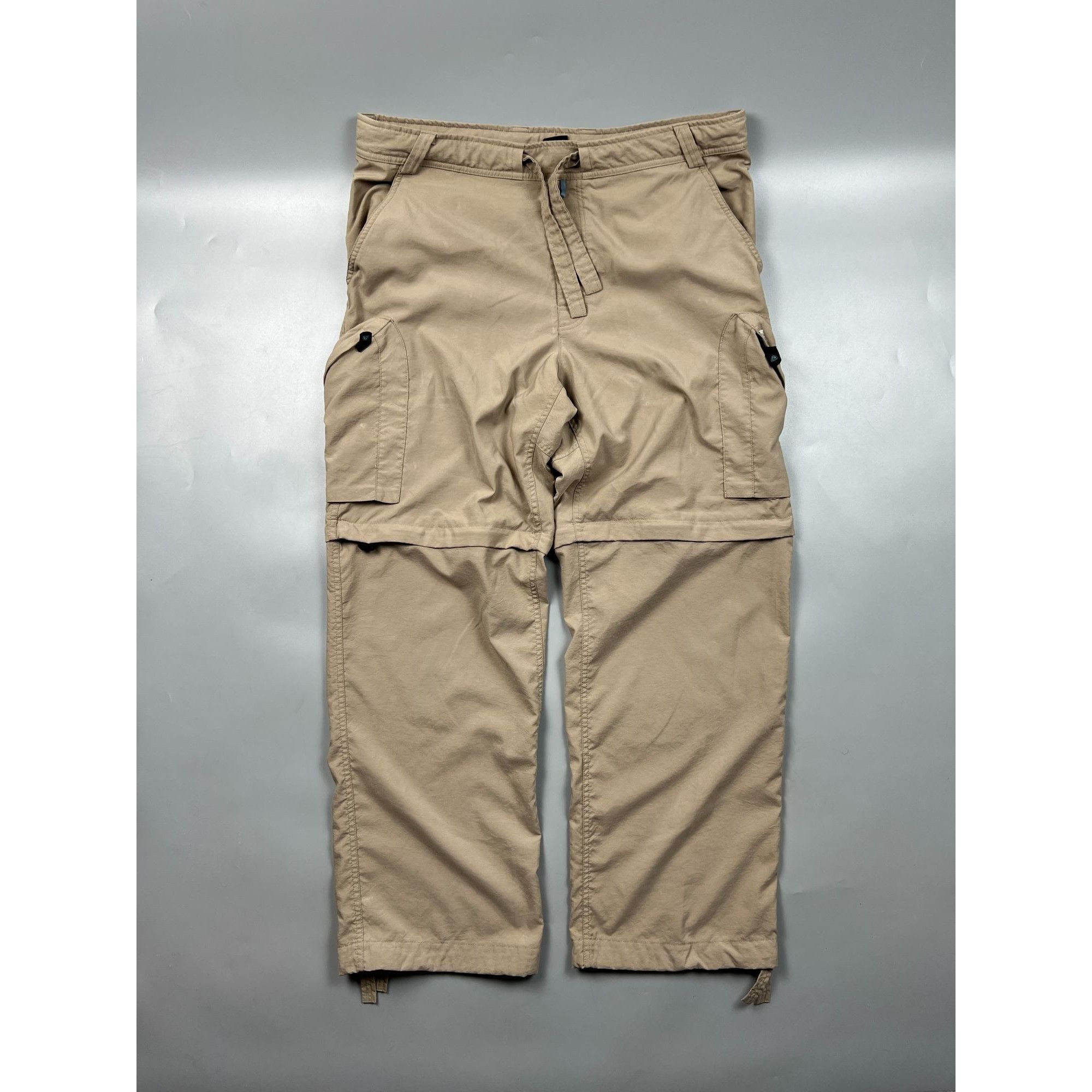 Nike ACG Lightweight Transformer Cargo Pants Shorts (Y0733)
