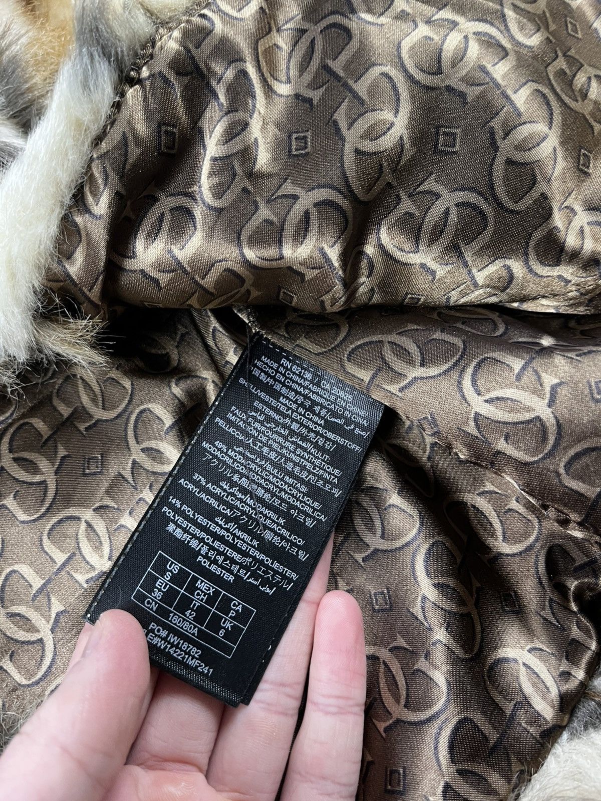 Guess Vintage Y2K Guess Faux Fur vest glamour 00s style size S Size S / US 4 / IT 40 - 6 Thumbnail