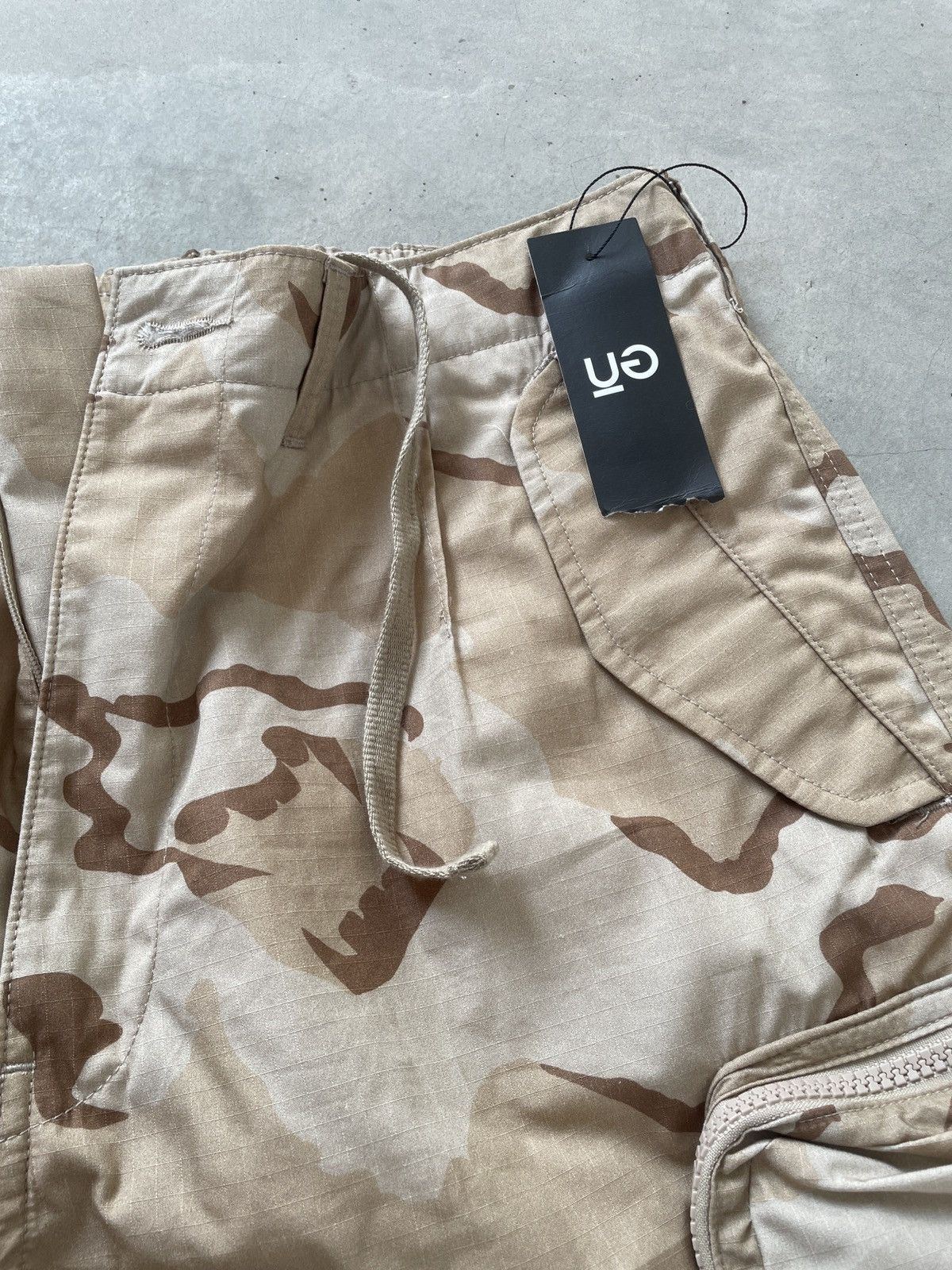 Undercover UNDERCOVER x GU SILENT NOISE BAGGY CAMO DETACHABLE PANT Size US 35 - 4 Thumbnail