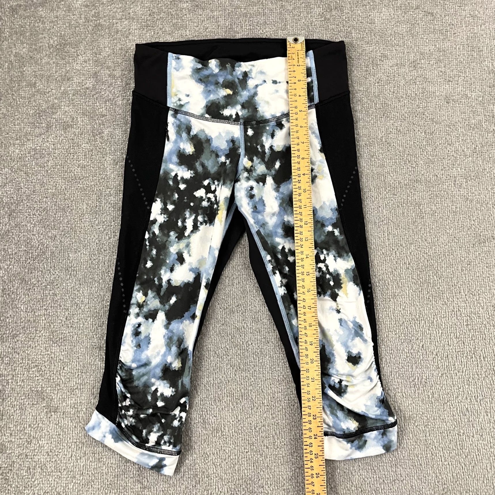 Lululemon Lululemon Stop At Nothing Crop Leggings Womens Size 6 / 17" Black Running Gym Crop Leggings Womens Size 6 Black Geometric Pattern Size 28" / US 6 / IT 42 - 6 Thumbnail