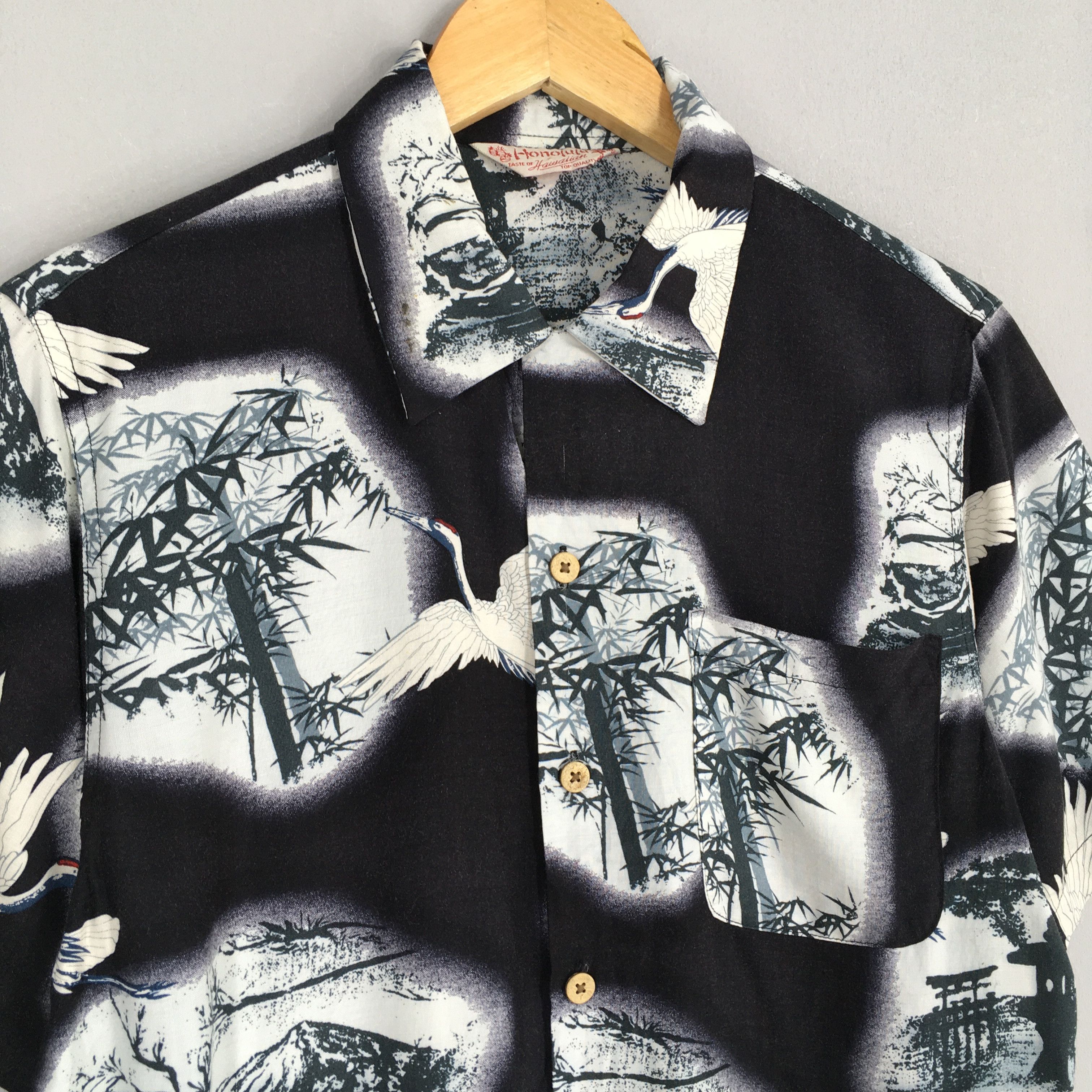Designer × Life's a Beach Vintage 1980s Hawaiian Honolulu Bamboo Tree Shirt Medium Size US M / EU 48-50 / 2 - 3 Thumbnail