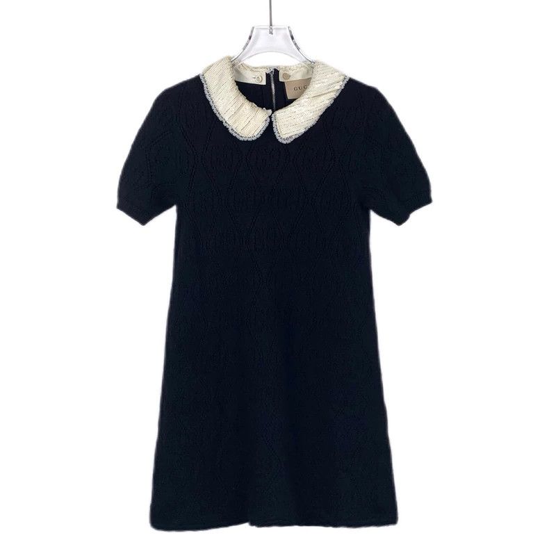 Gucci Gucci Sequin Collar Knit Dress Size 28" / US 6 / IT 42 - 1 Thumbnail