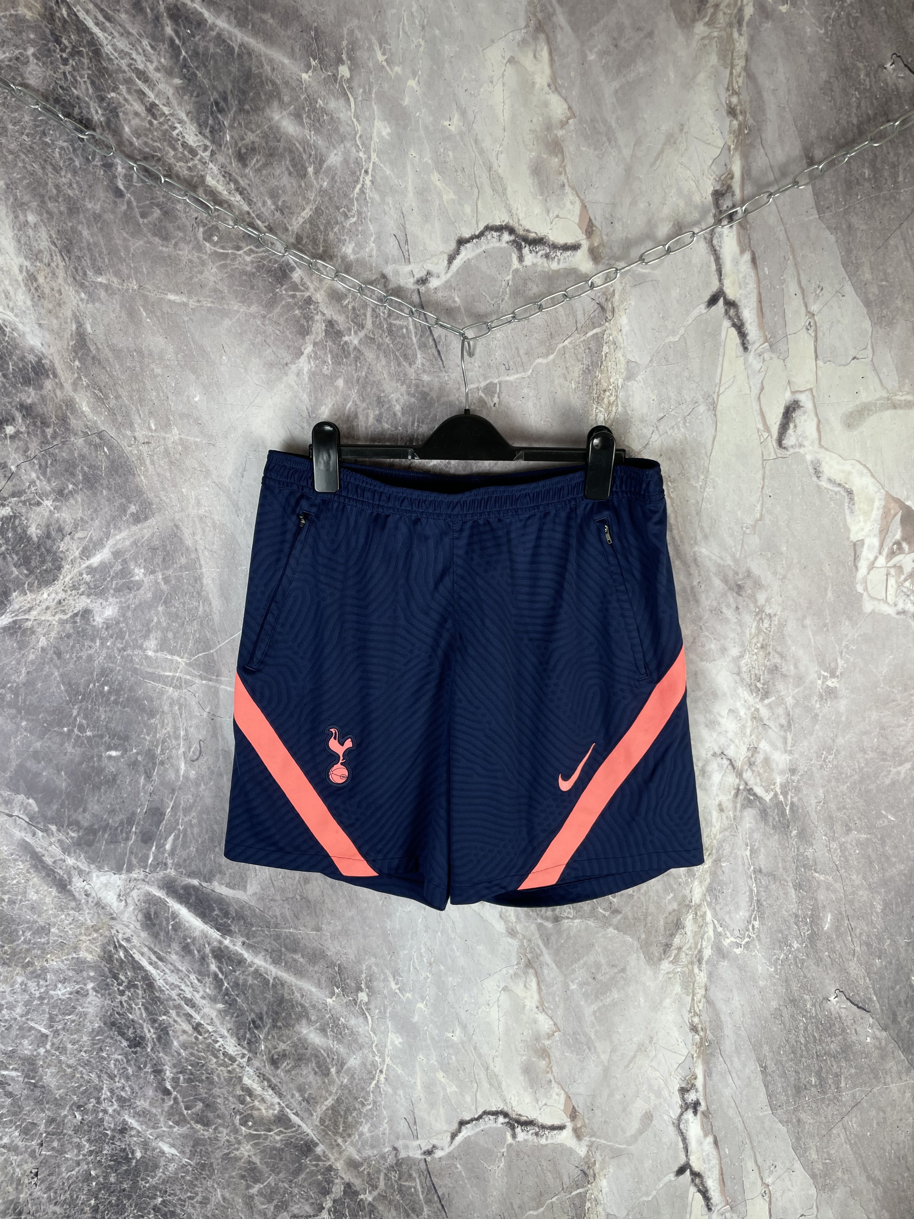 Nike Nike Tottenham Mens Nylon Shorts y2k Size US 36 / EU 52 - 1 Thumbnail