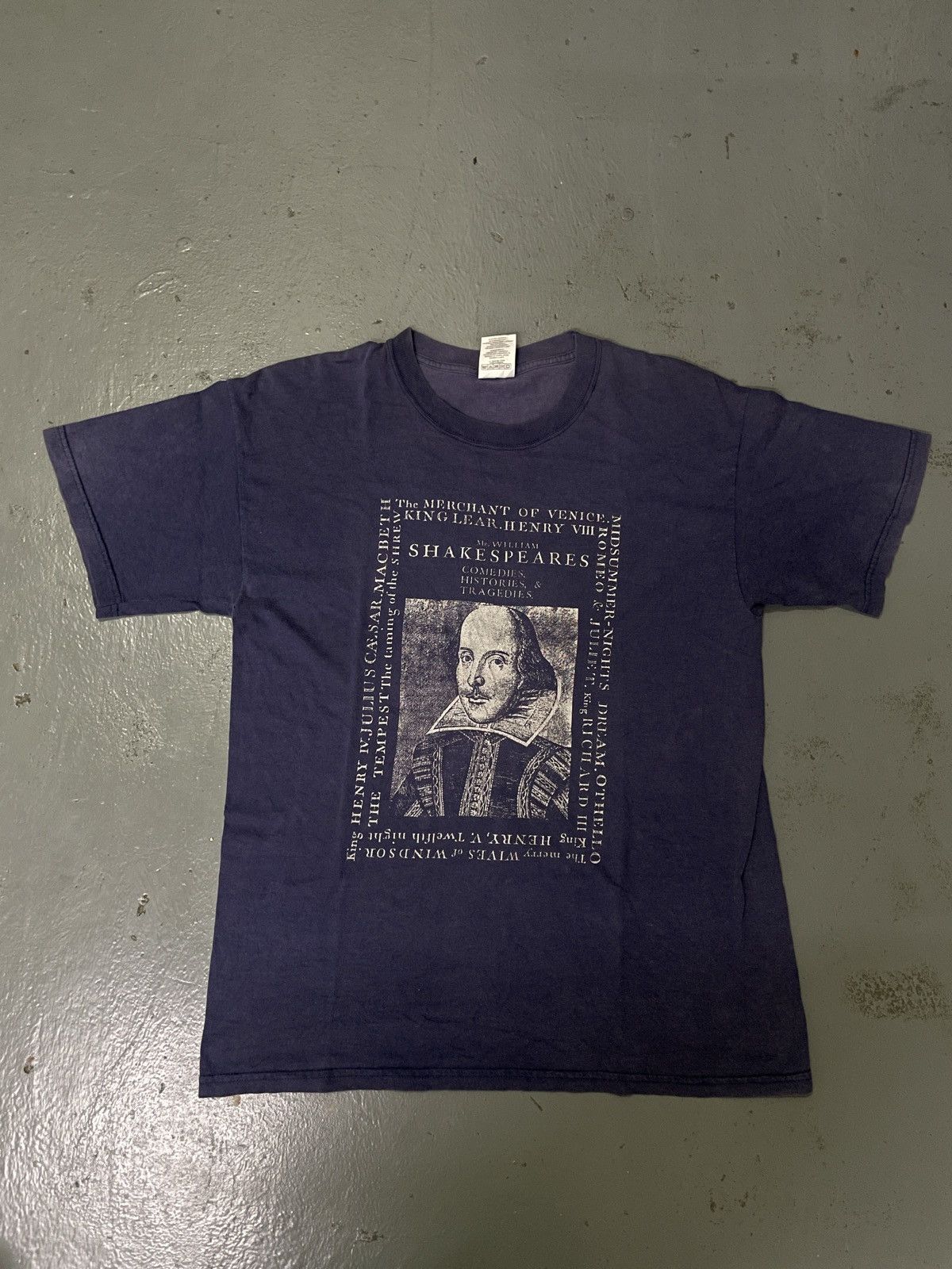 Vintage Vintage 90s William Shakespeares Biography Art Tees Size US L / EU 52-54 / 3 - 1 Thumbnail