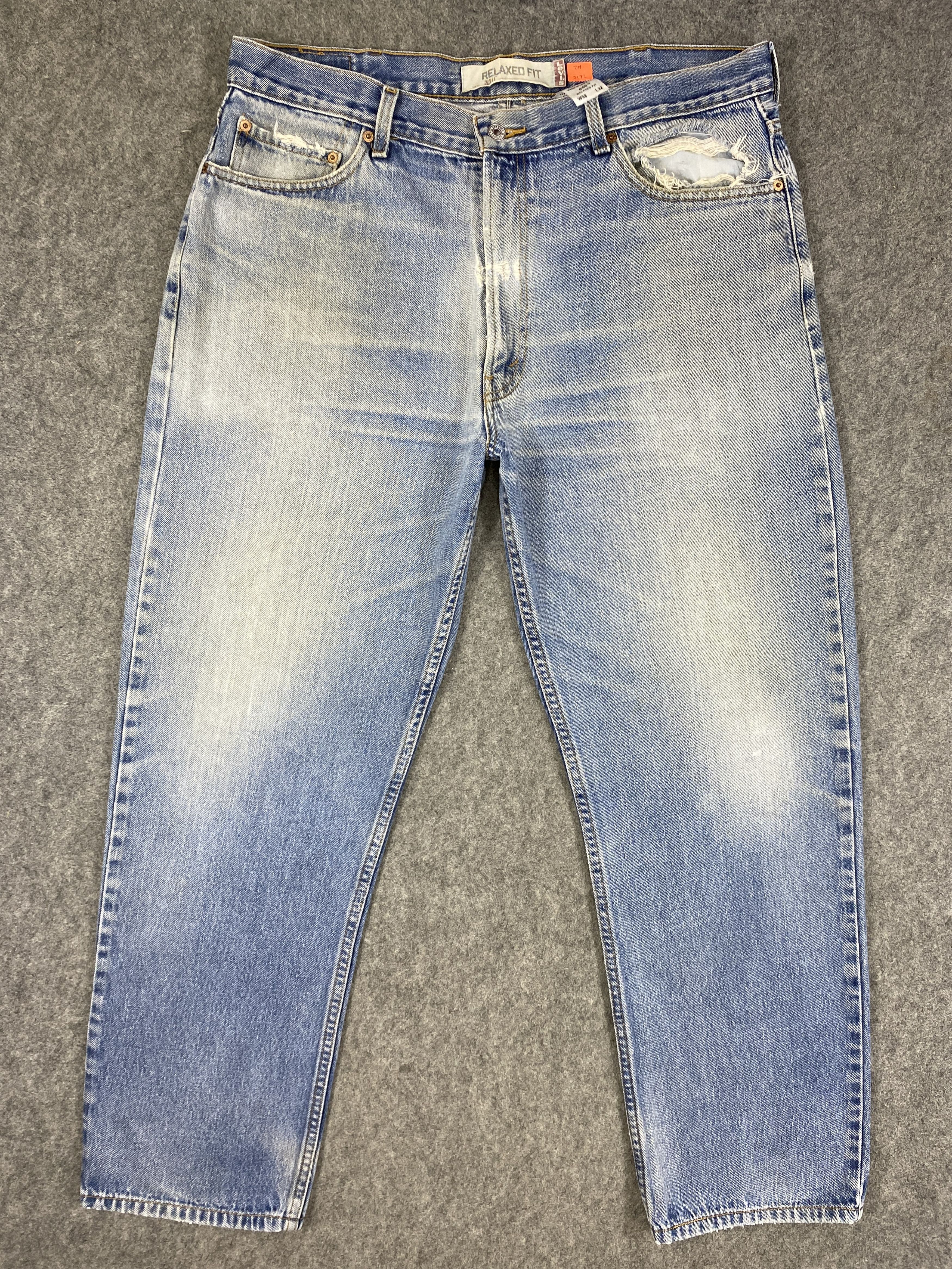 Levi's Distressed Blue Vintage Levi's 550 38x31 Denim -JN2172 Size US 38 / EU 54 - 1 Thumbnail