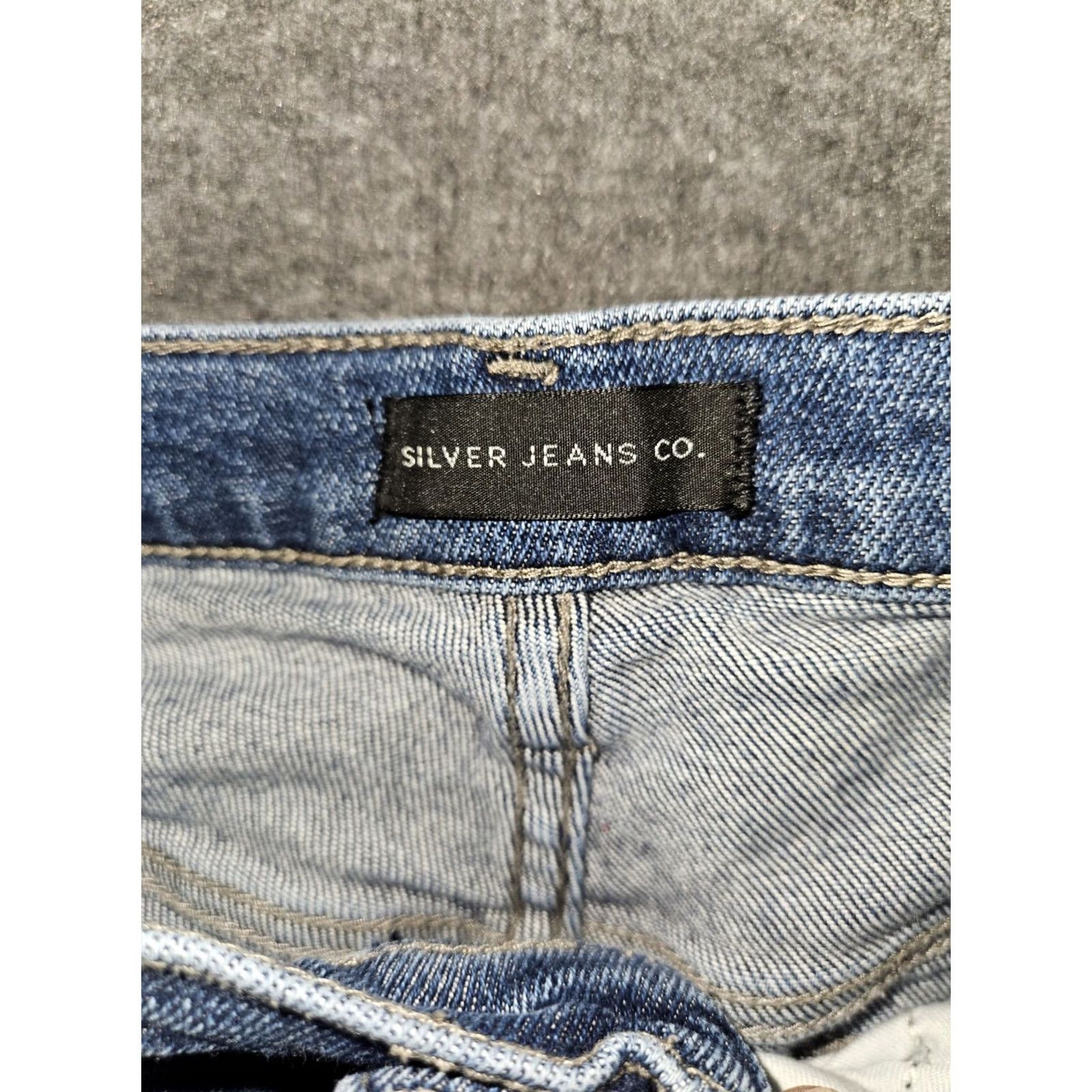 Silver Jeans Co. Silver Jeans Co. Not Your Boyfriend's Jeans Women's 33/27 Mid Rise Distressed Jeans) Size 24" / US 00 / IT 34 - 2 Thumbnail