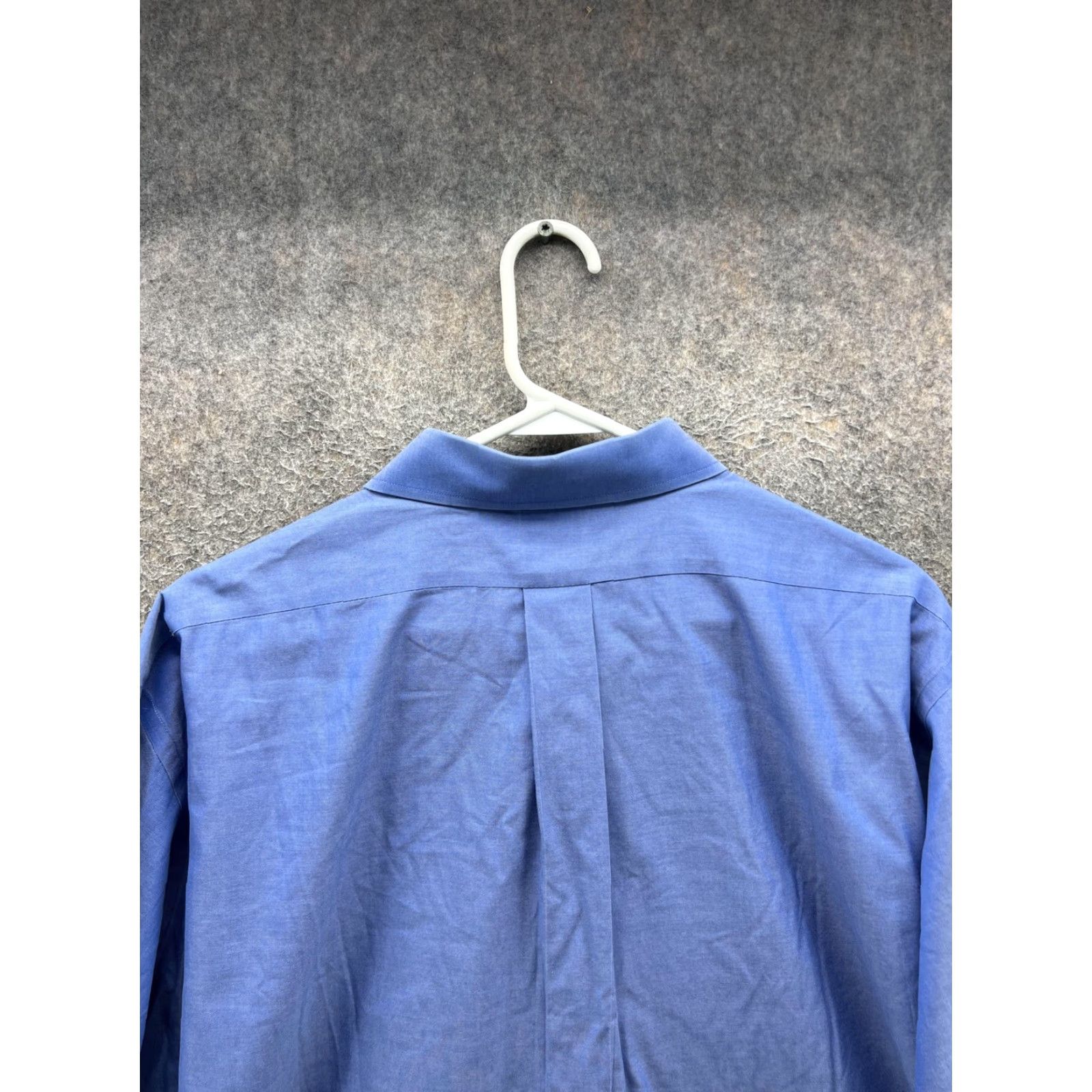 Brooks Brothers Brooks Brothers Dress Shirt Mens 17.5 35 Blue Solid Classic Fit Cotton Shirt Size 48R - 5 Thumbnail