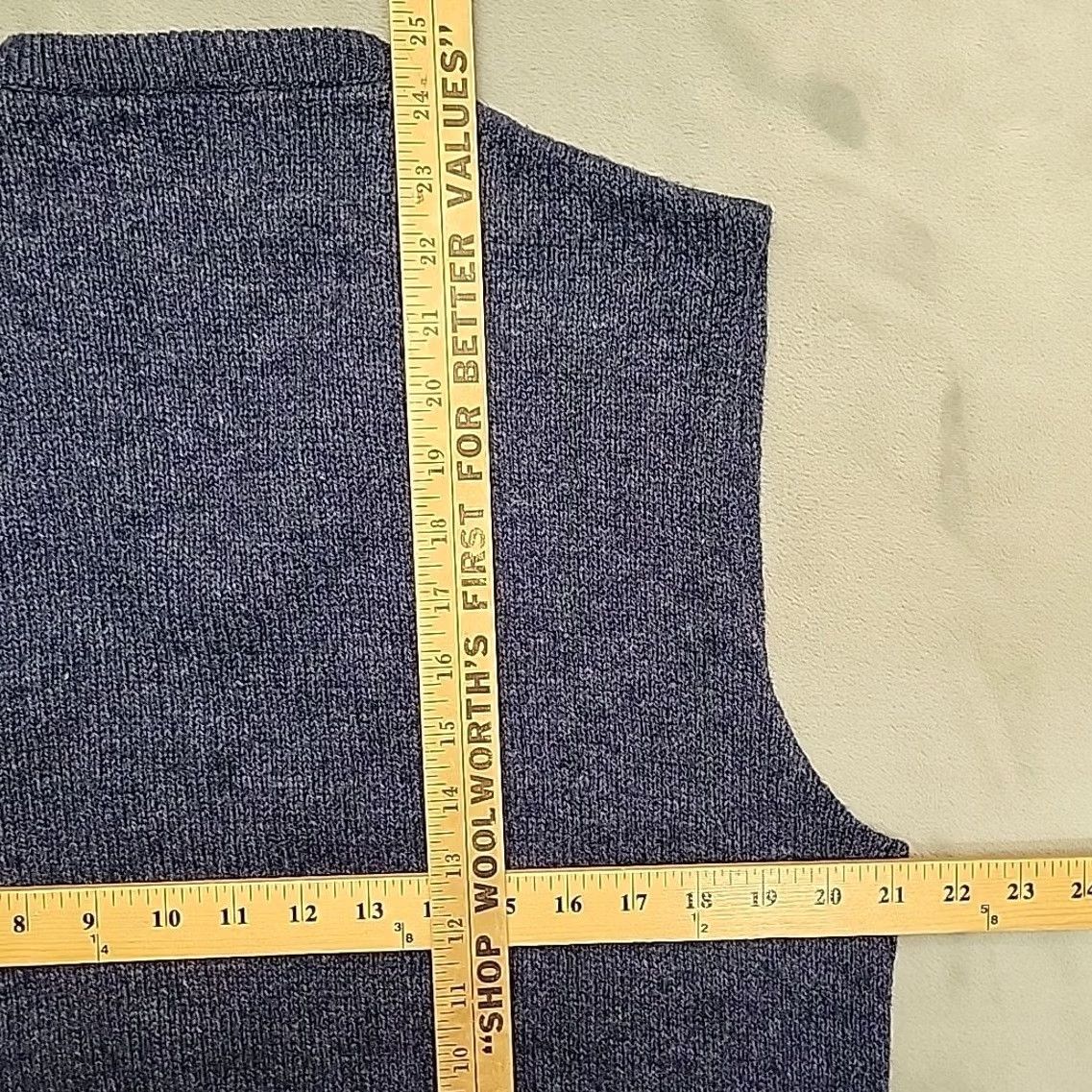 Jantzen VINTAGE Jantzen Sweater Vest Men Large Blue V-Neck Wool Blend 1980s Made In USA Size US L / EU 52-54 / 3 - 6 Thumbnail