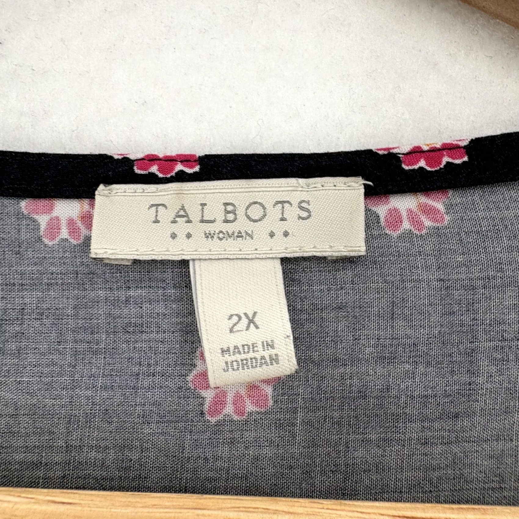 Talbots Talbots Blouse Womens 2X Plus Blue Floral Paisley V-Neck 3/4 Sleeve Tunic Boho Shirt Ladies Redundant? Size XXL / US 16-18 / IT 52-54 - 4 Thumbnail