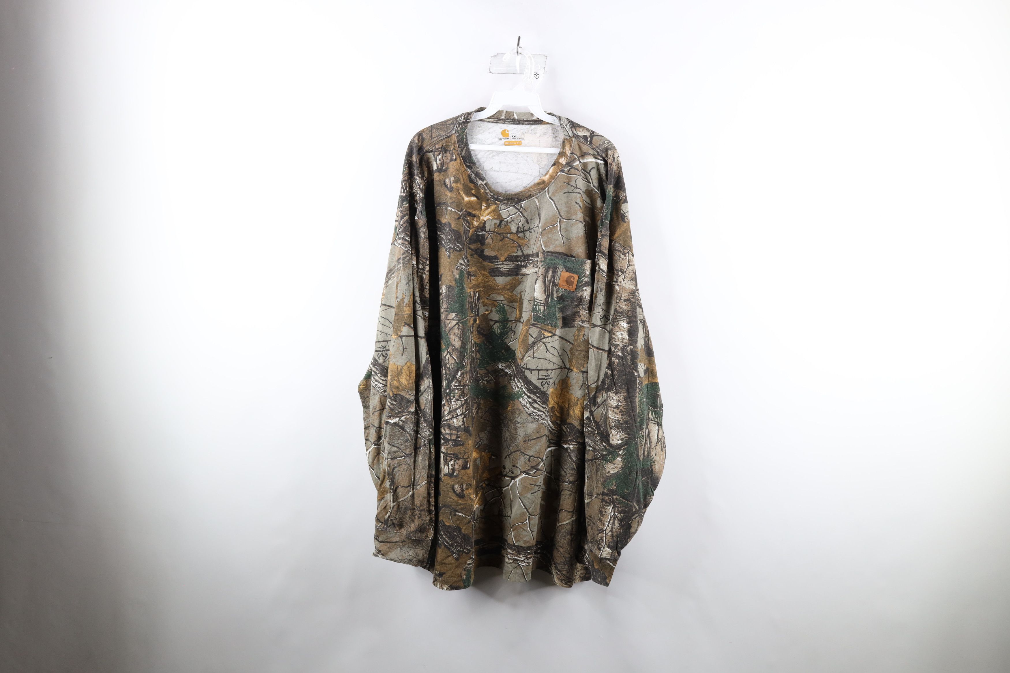 Carhartt × Vintage Vintage Carhartt Camouflage Long Sleeve Pocket T-Shirt Size US XXL / EU 58 / 5 - 1 Thumbnail