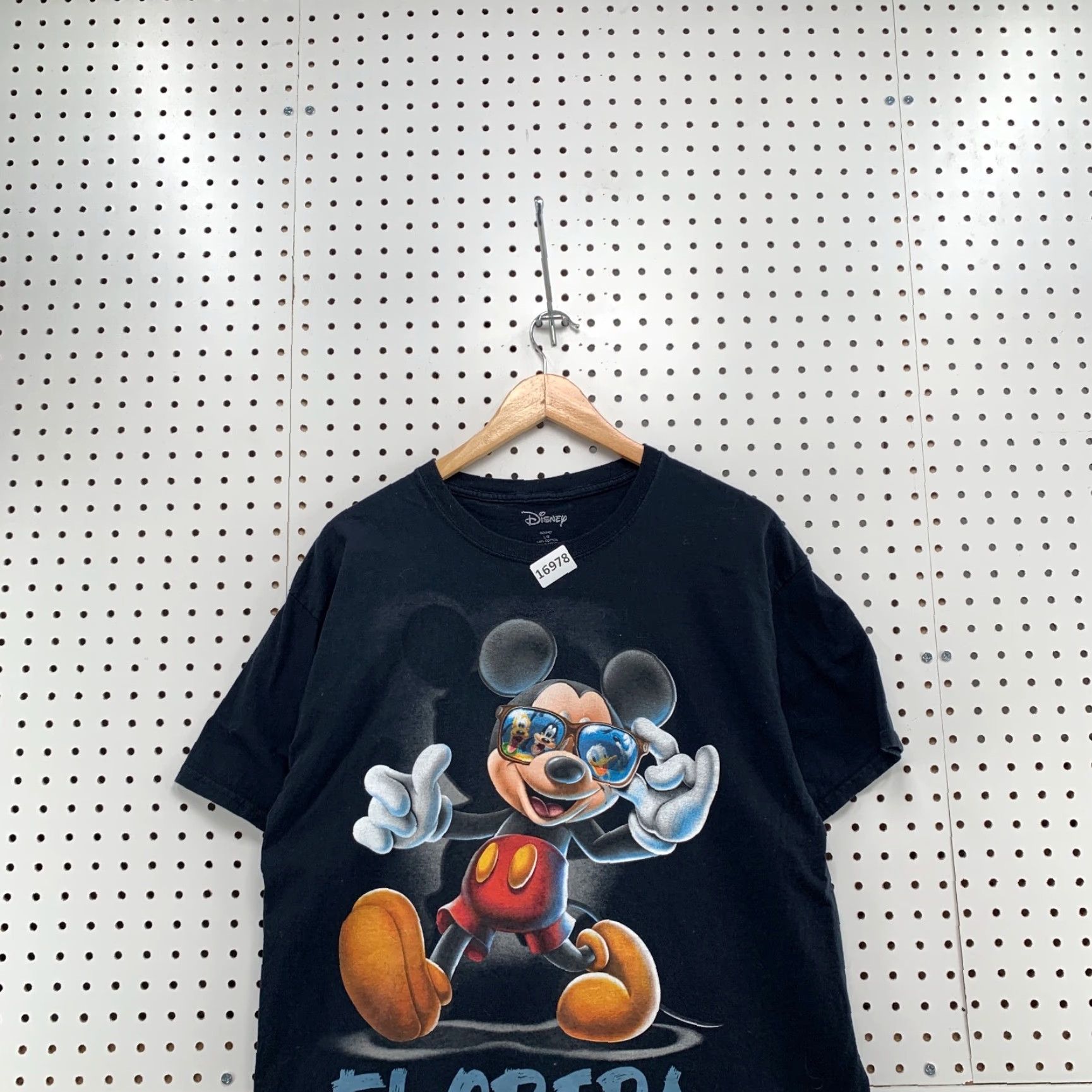 Disney Disney Mickey Mouse Florida Shirt Men L Short Sleeve Crew Neck 20X29 Black Cotton Disney T-Shirt Size US L / EU 52-54 / 3 - 2 Thumbnail