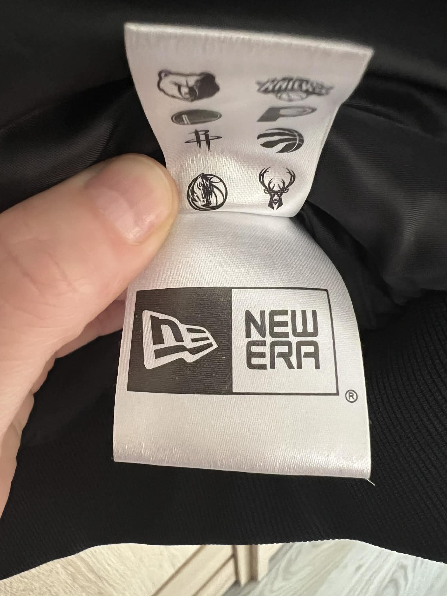 NBA NBA New Era Bomber jacket Y2k 🔥💥 Size US L / EU 52-54 / 3 - 8 Thumbnail