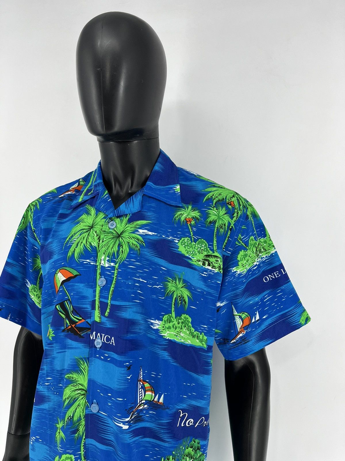 Vintage Vintage 90s Aloha Wear Hawaiian Shirt Summer American Size US S / EU 44-46 / 1 - 8 Thumbnail